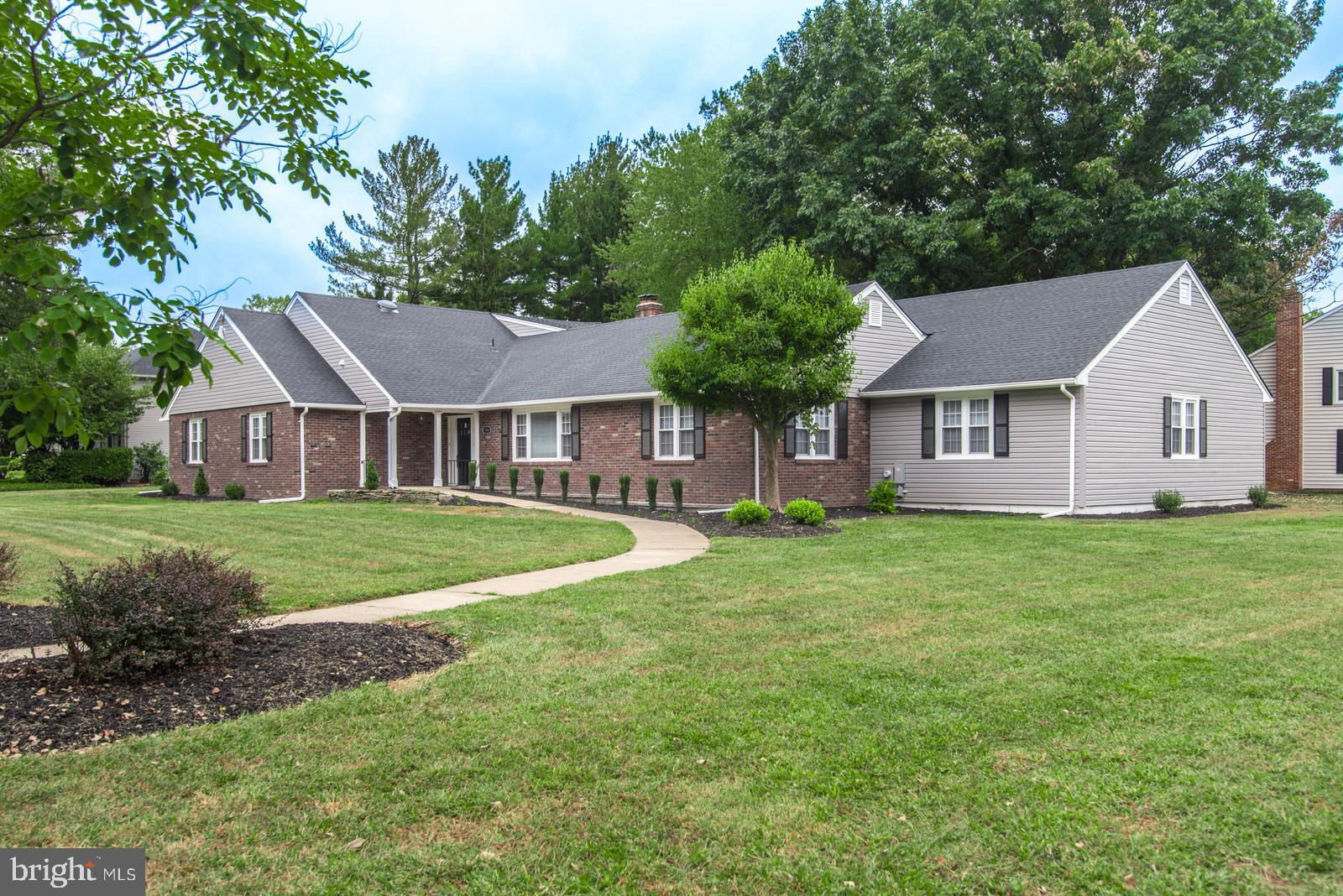 558 Sentinel Rd