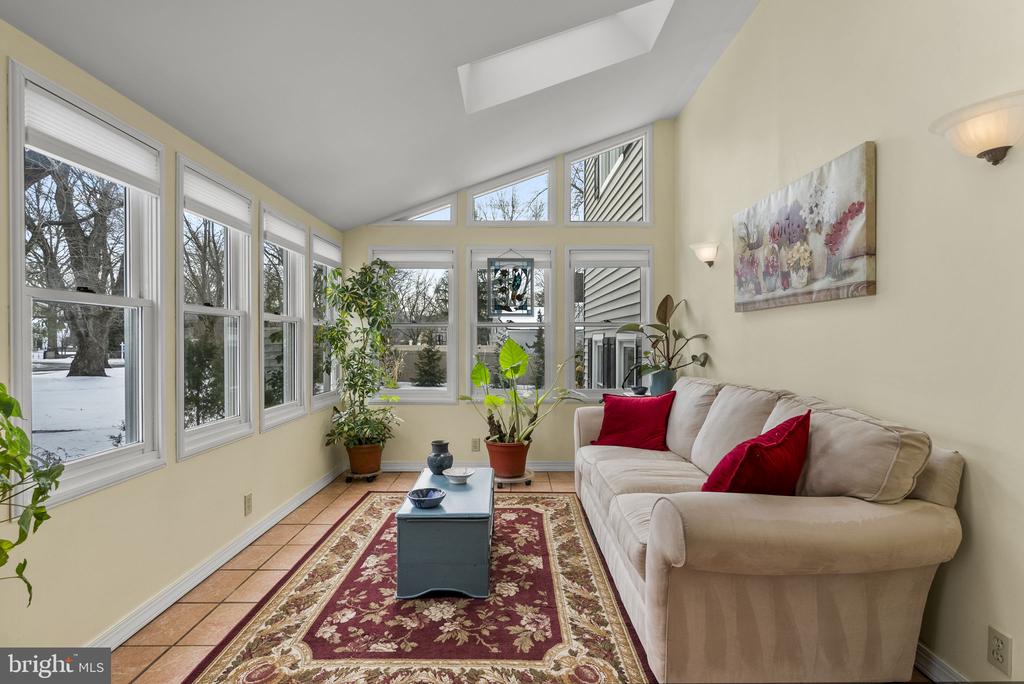 611 NEW ALBANY ROAD