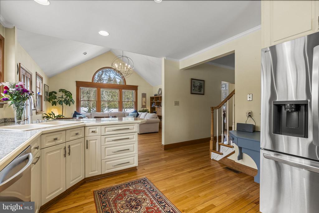611 NEW ALBANY ROAD