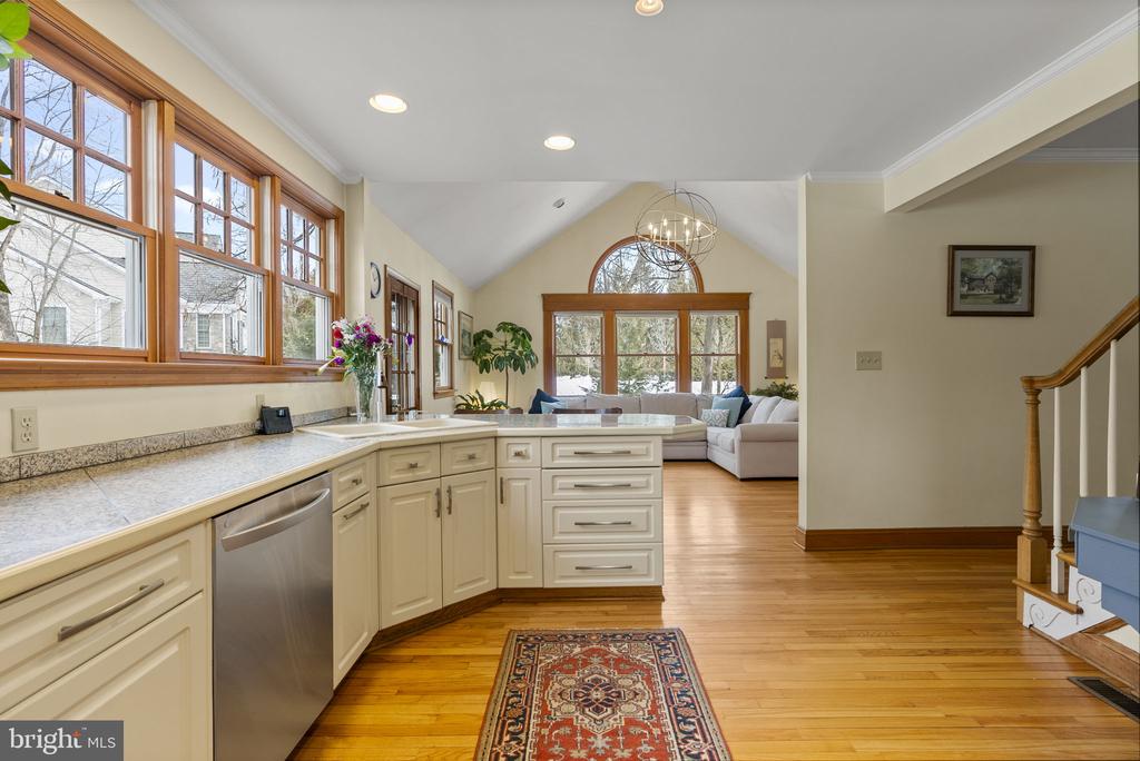 611 NEW ALBANY ROAD