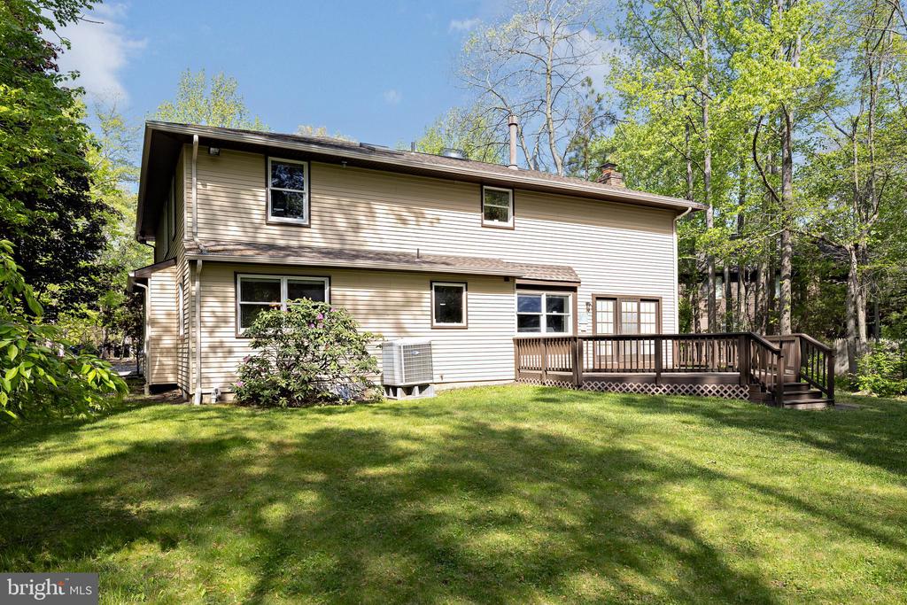 8 CANTERBURY COURT