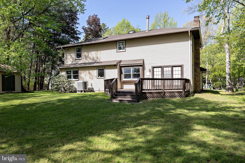 8 CANTERBURY COURT