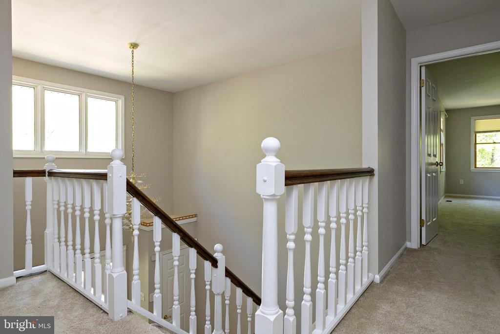 8 CANTERBURY COURT