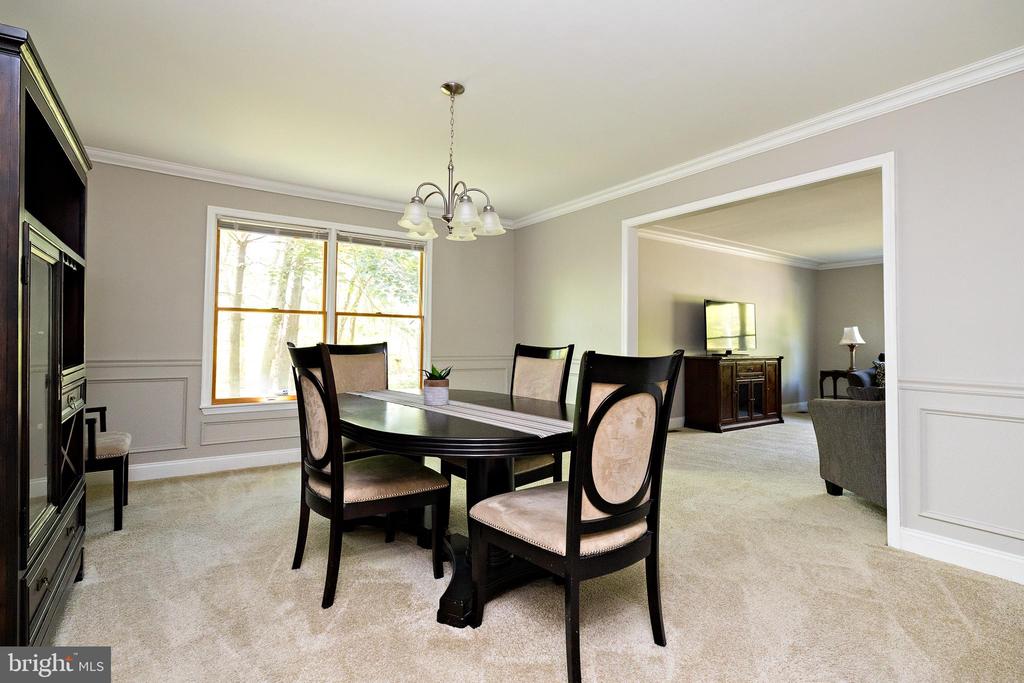 8 CANTERBURY COURT