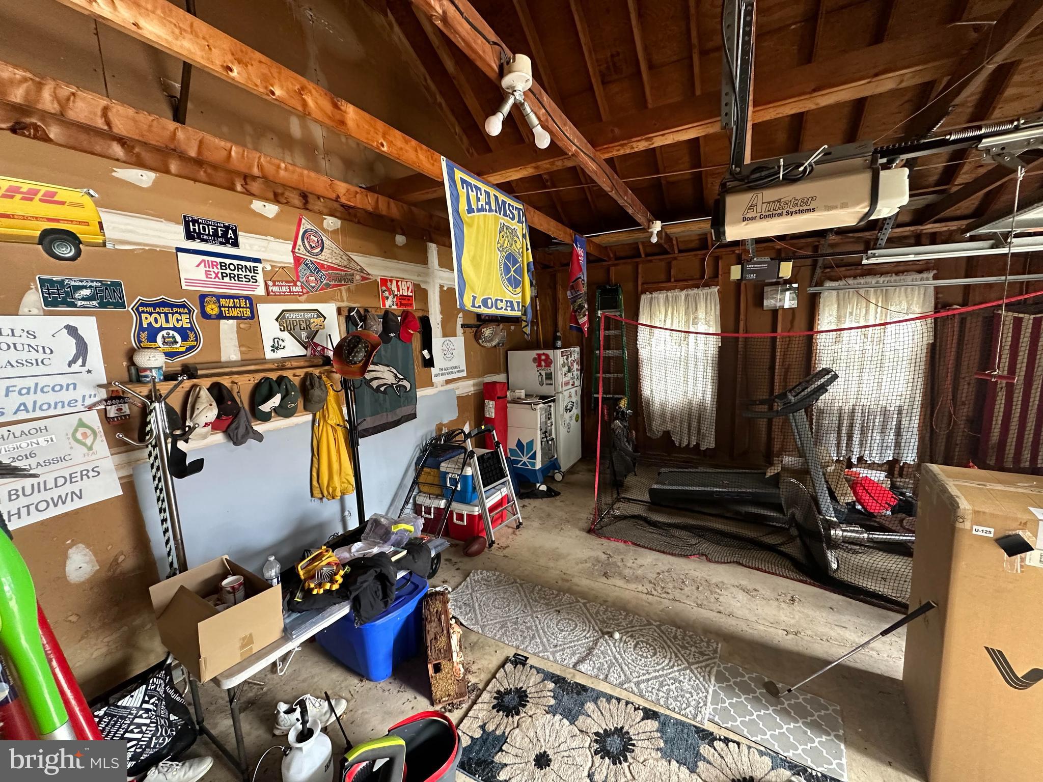 124 E Maple Ave