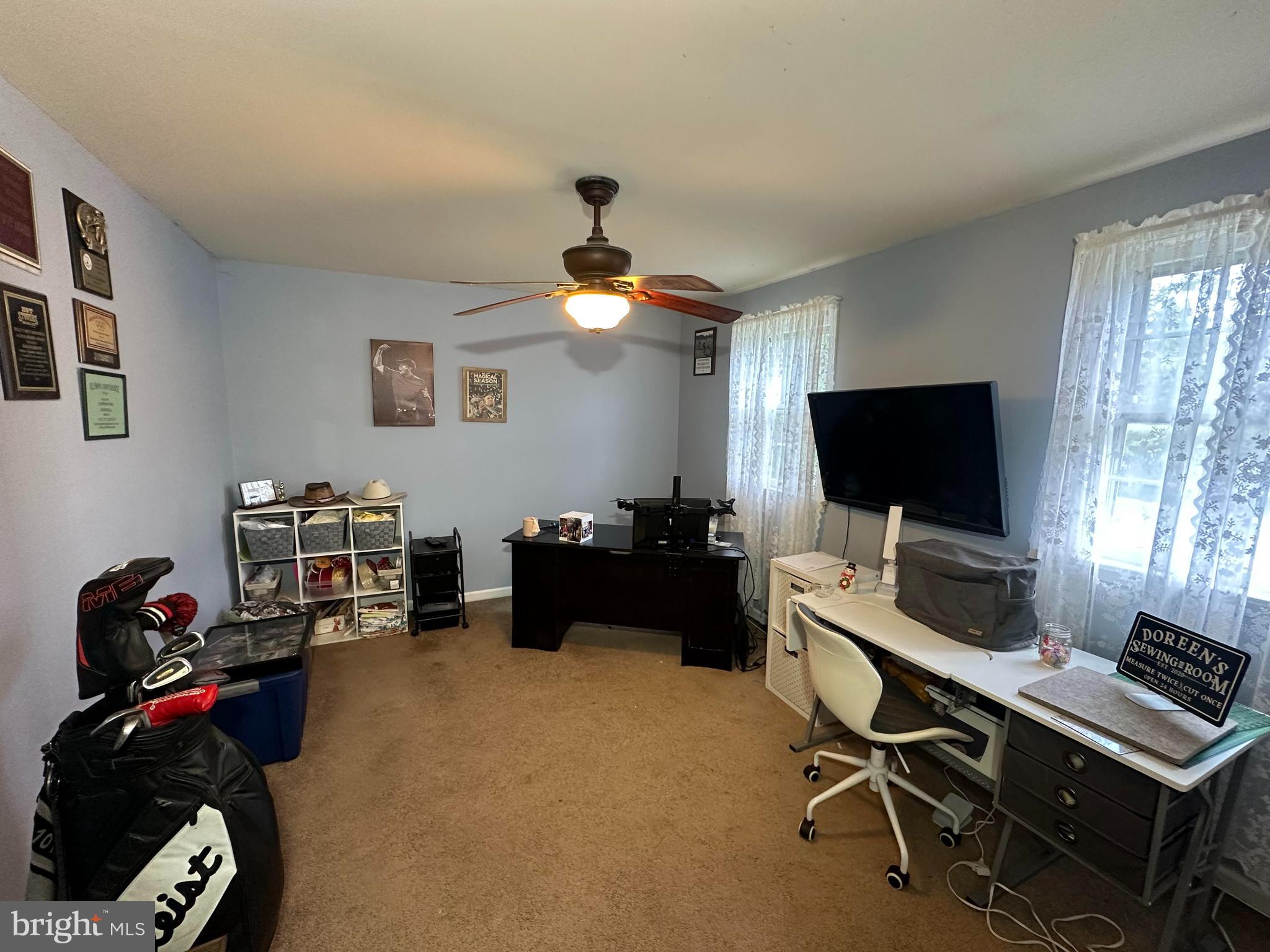 124 E Maple Ave