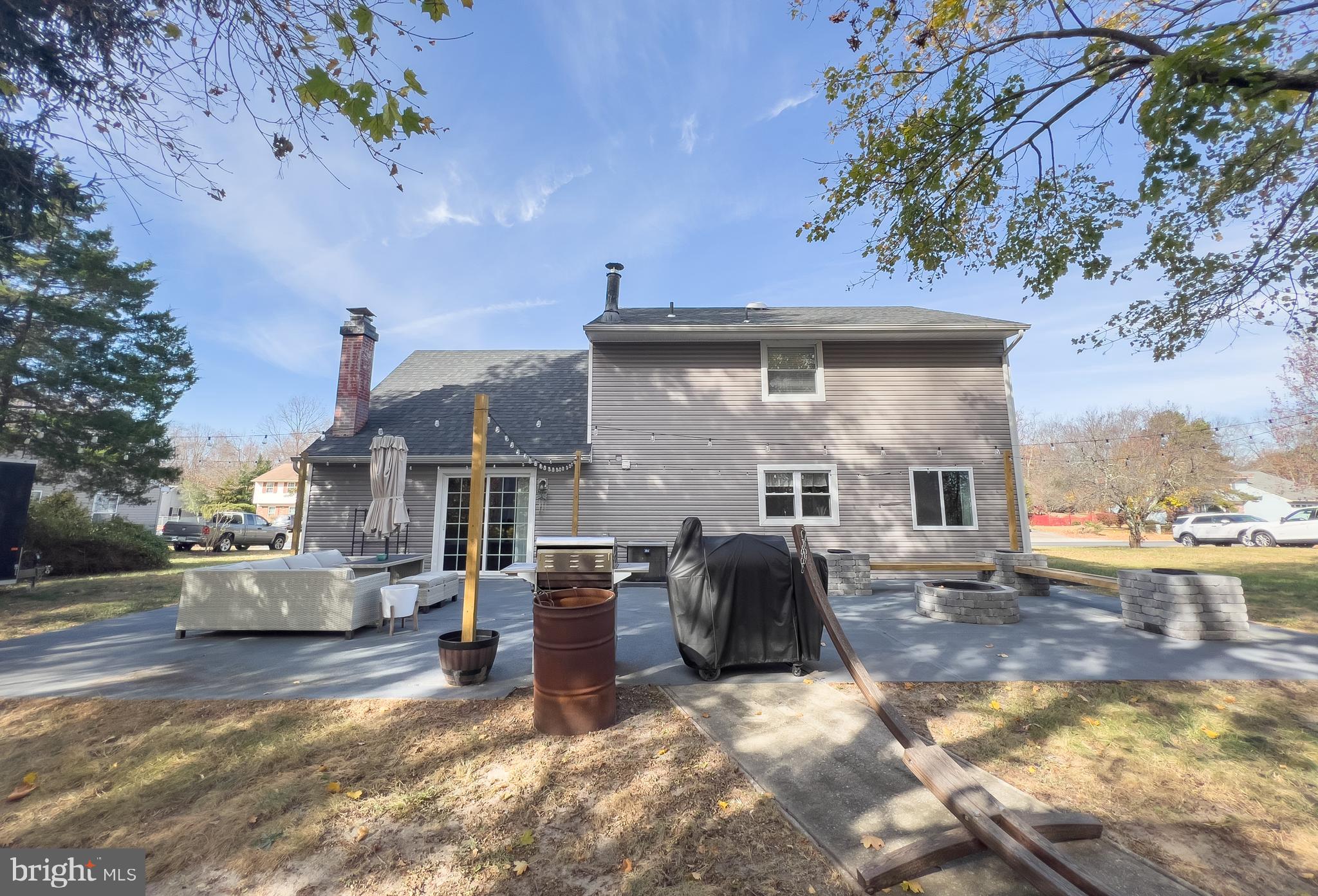 16 Arborwood Ln