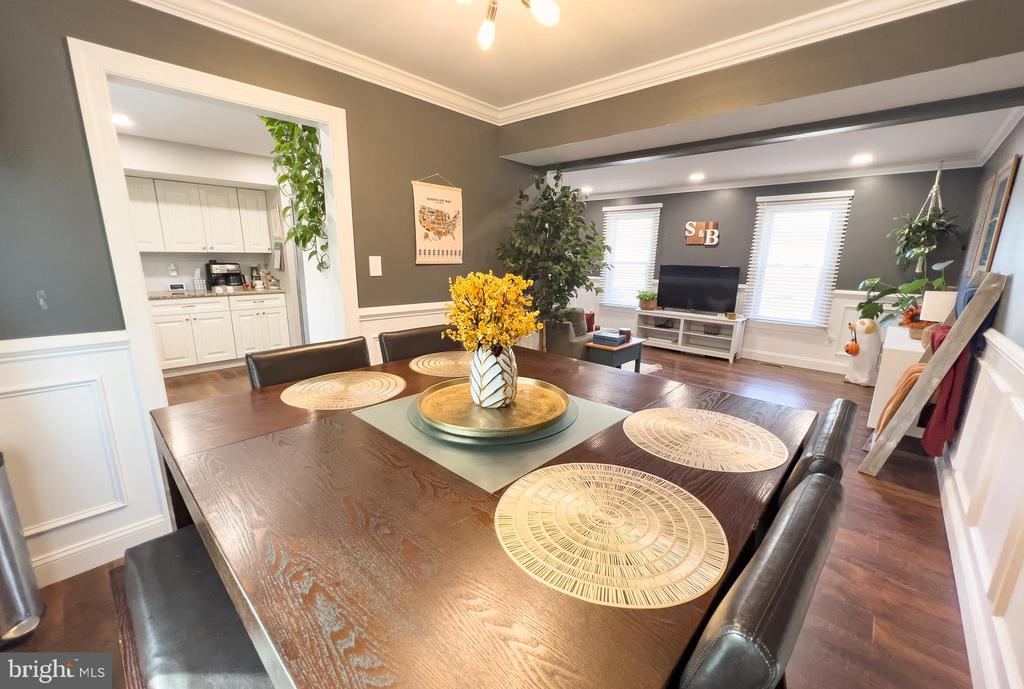 16 Arborwood Ln
