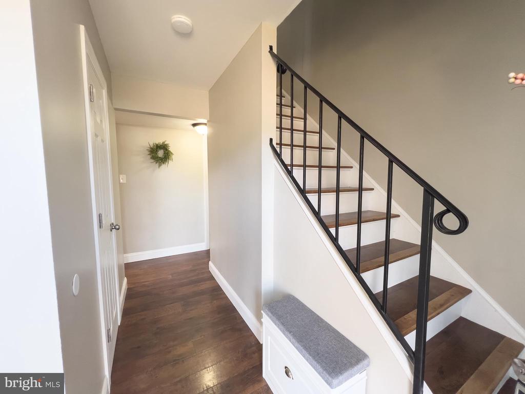 16 Arborwood Ln
