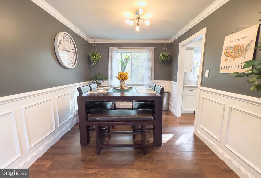 16 Arborwood Ln