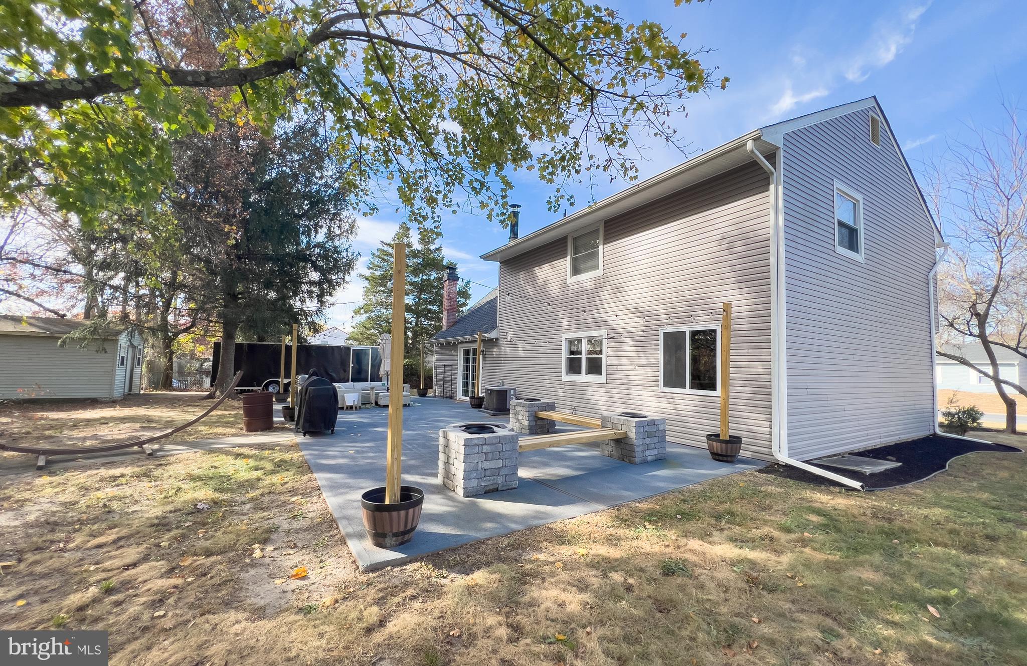 16 Arborwood Ln