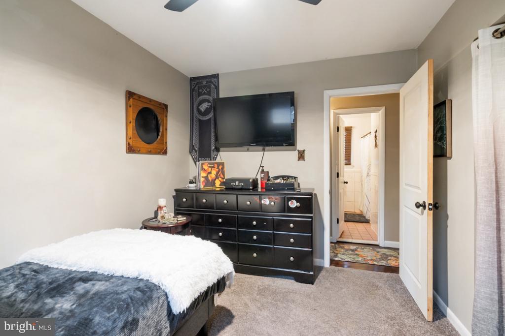 146 COUNTRY CLUB ROAD