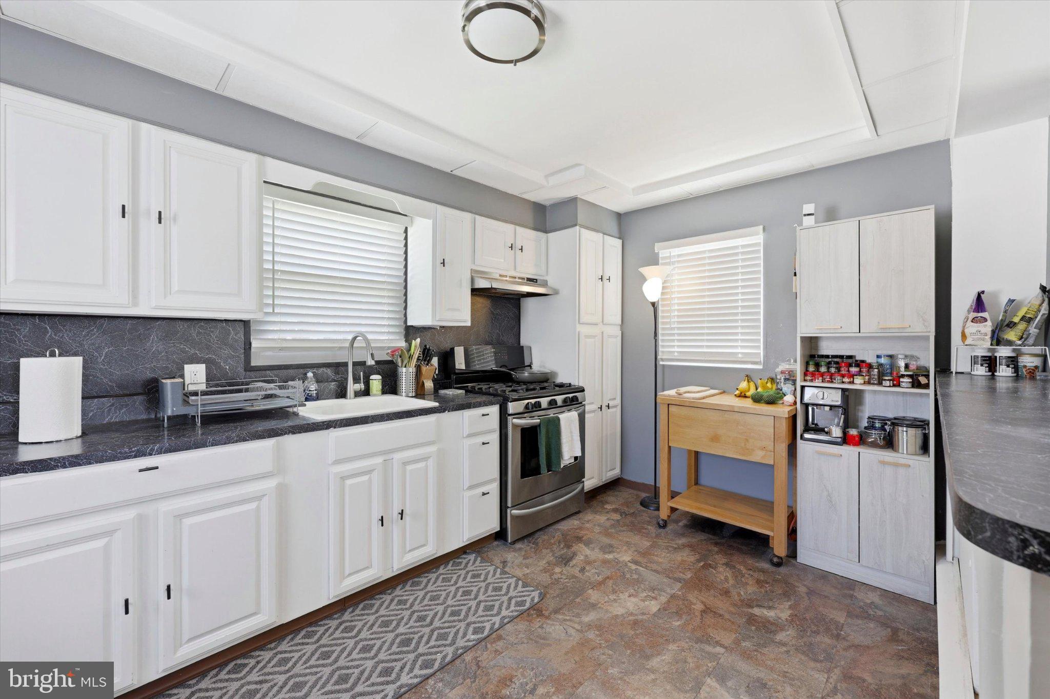 100 5TH STREET