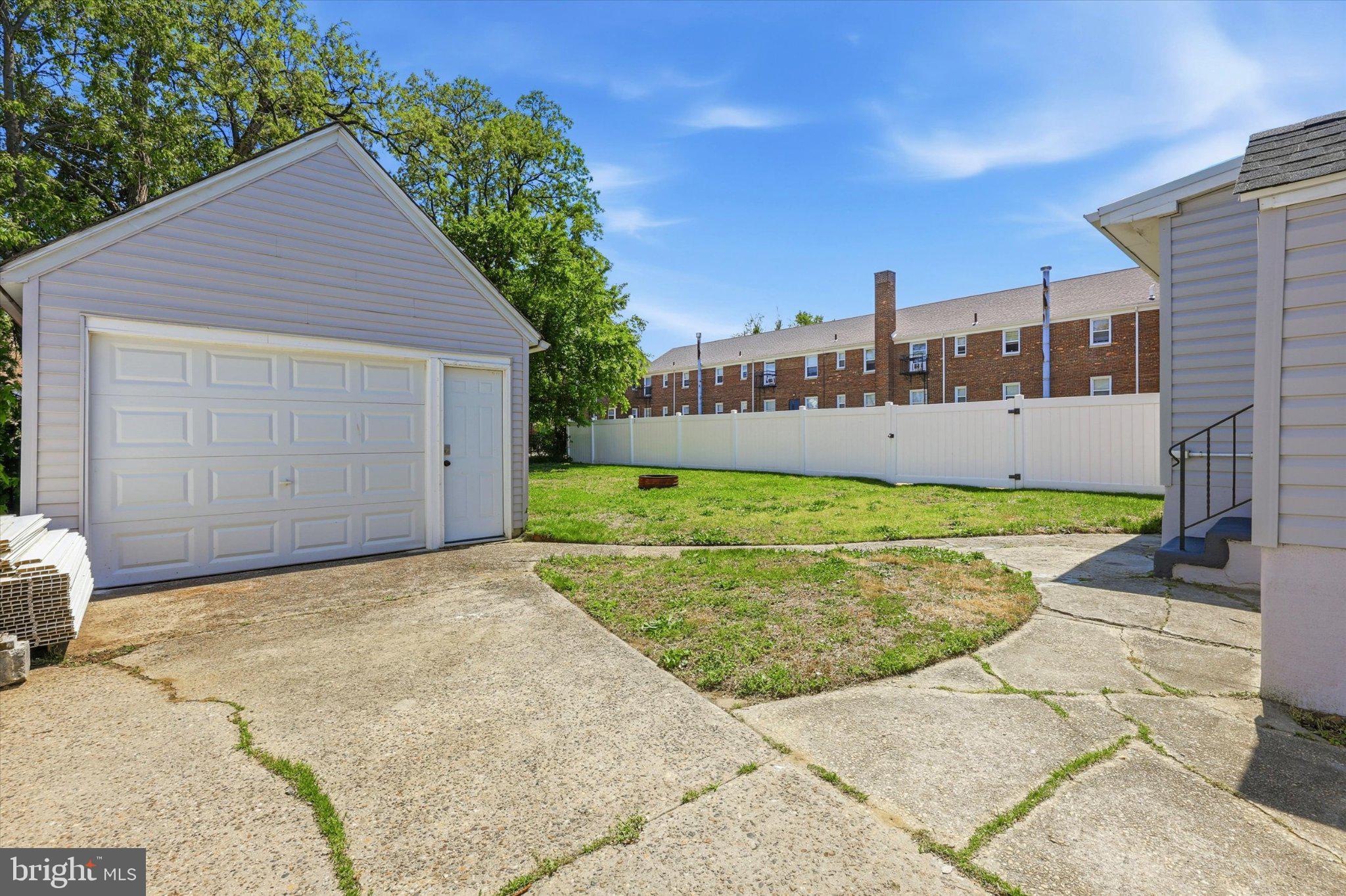 100 5TH STREET