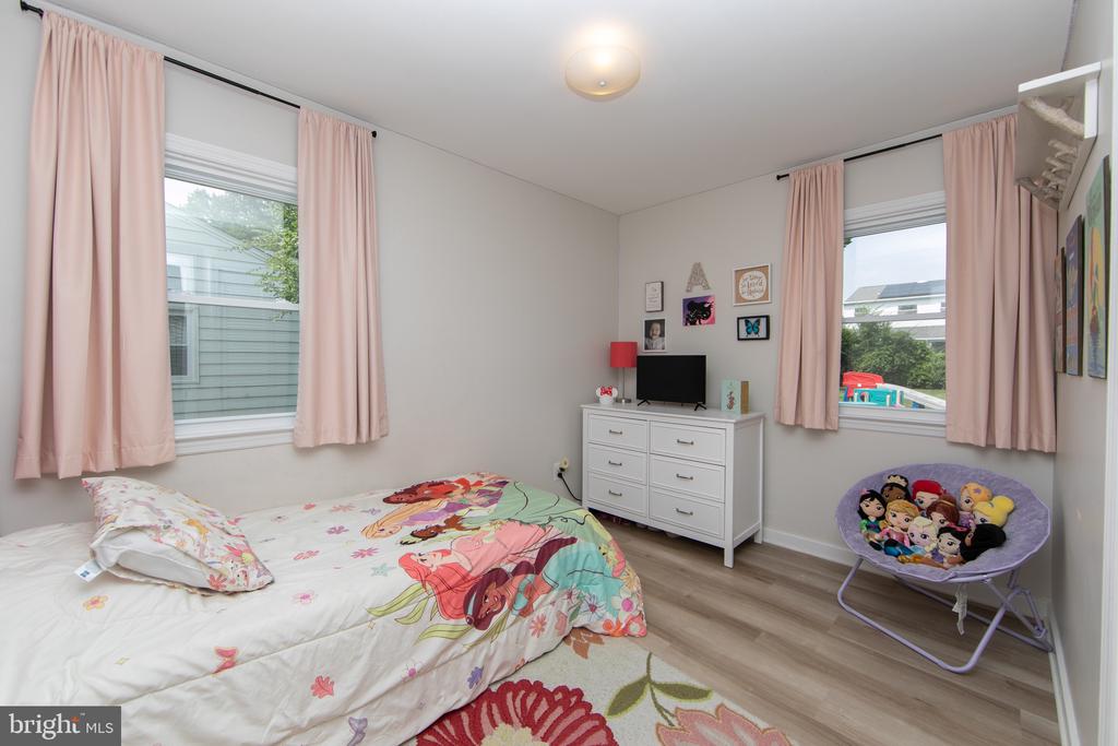 26 ELINOR AVENUE