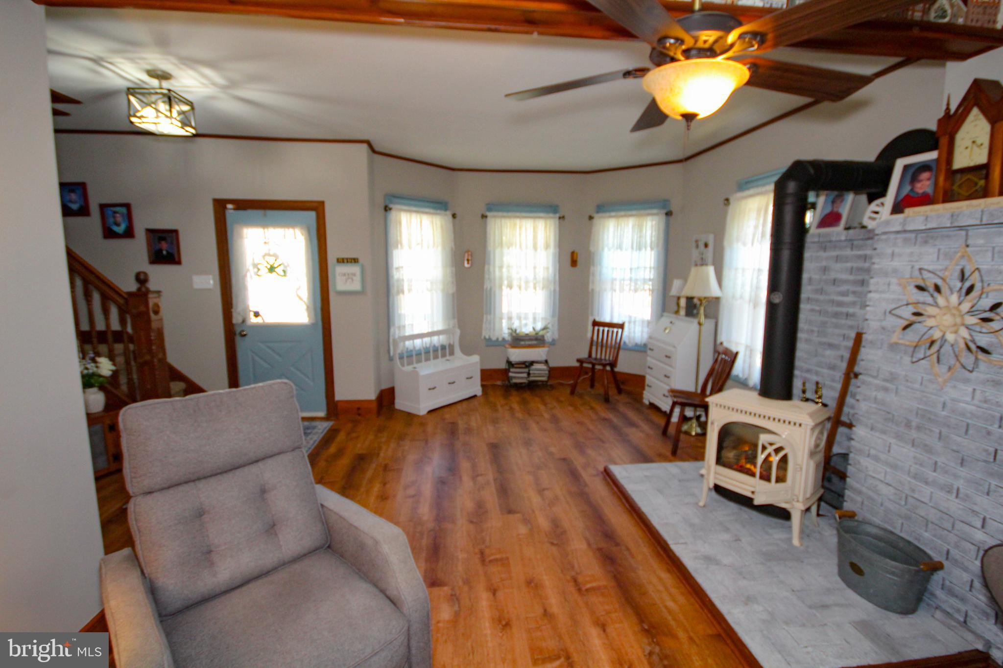 45 Evergreen Ave