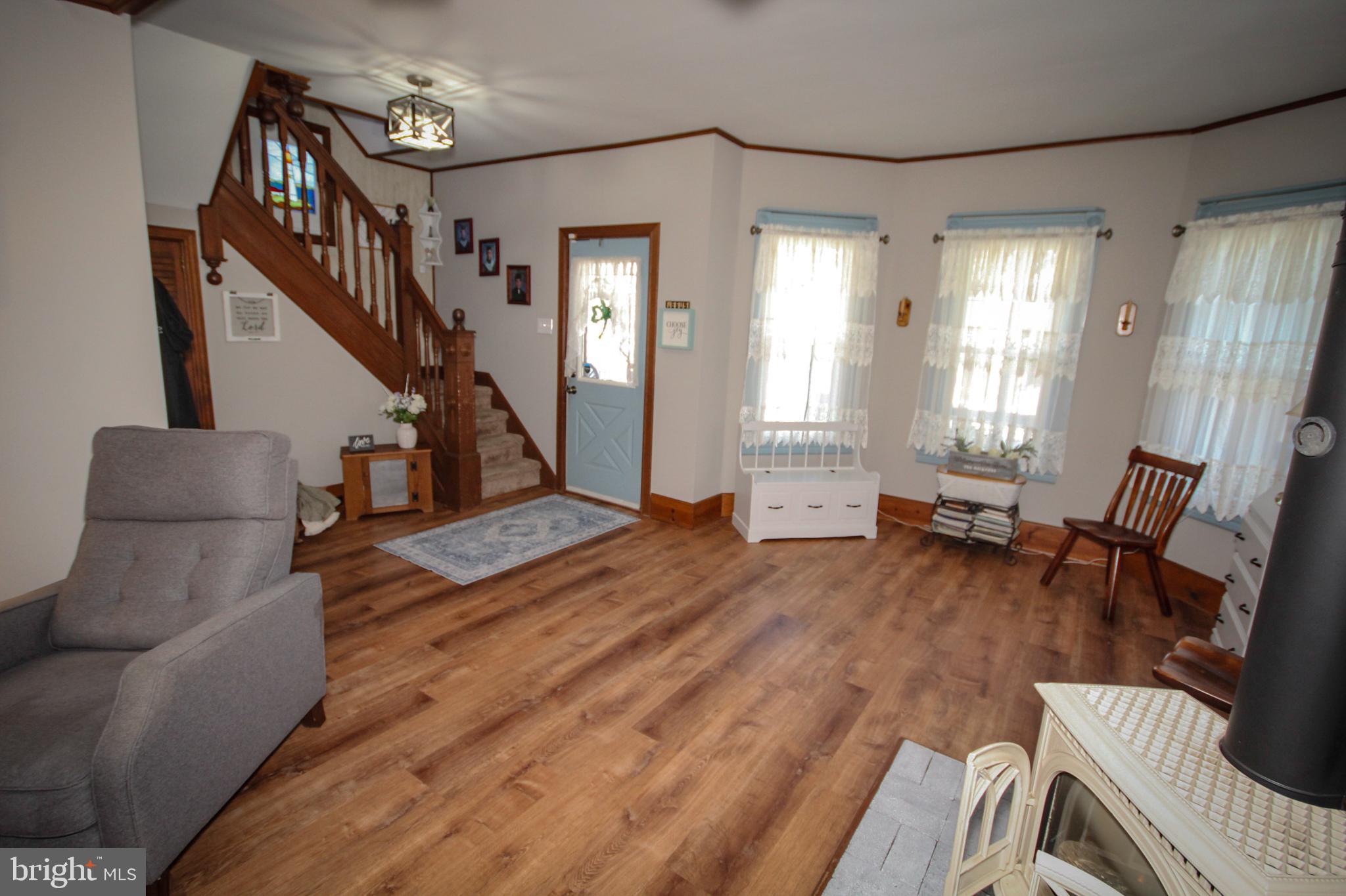 45 Evergreen Ave