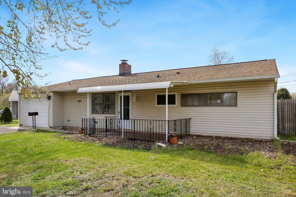 15 Burning Bush Ln