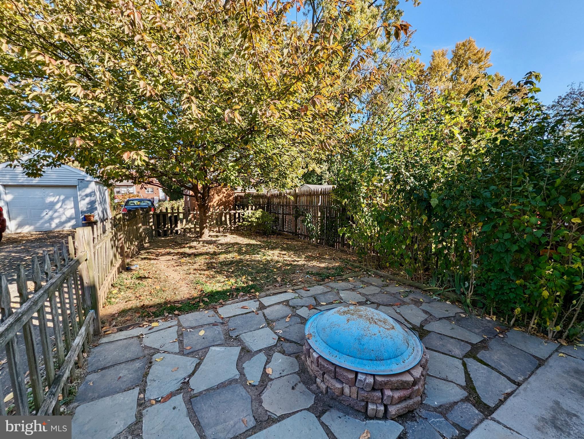 229 Blunston AVENUE