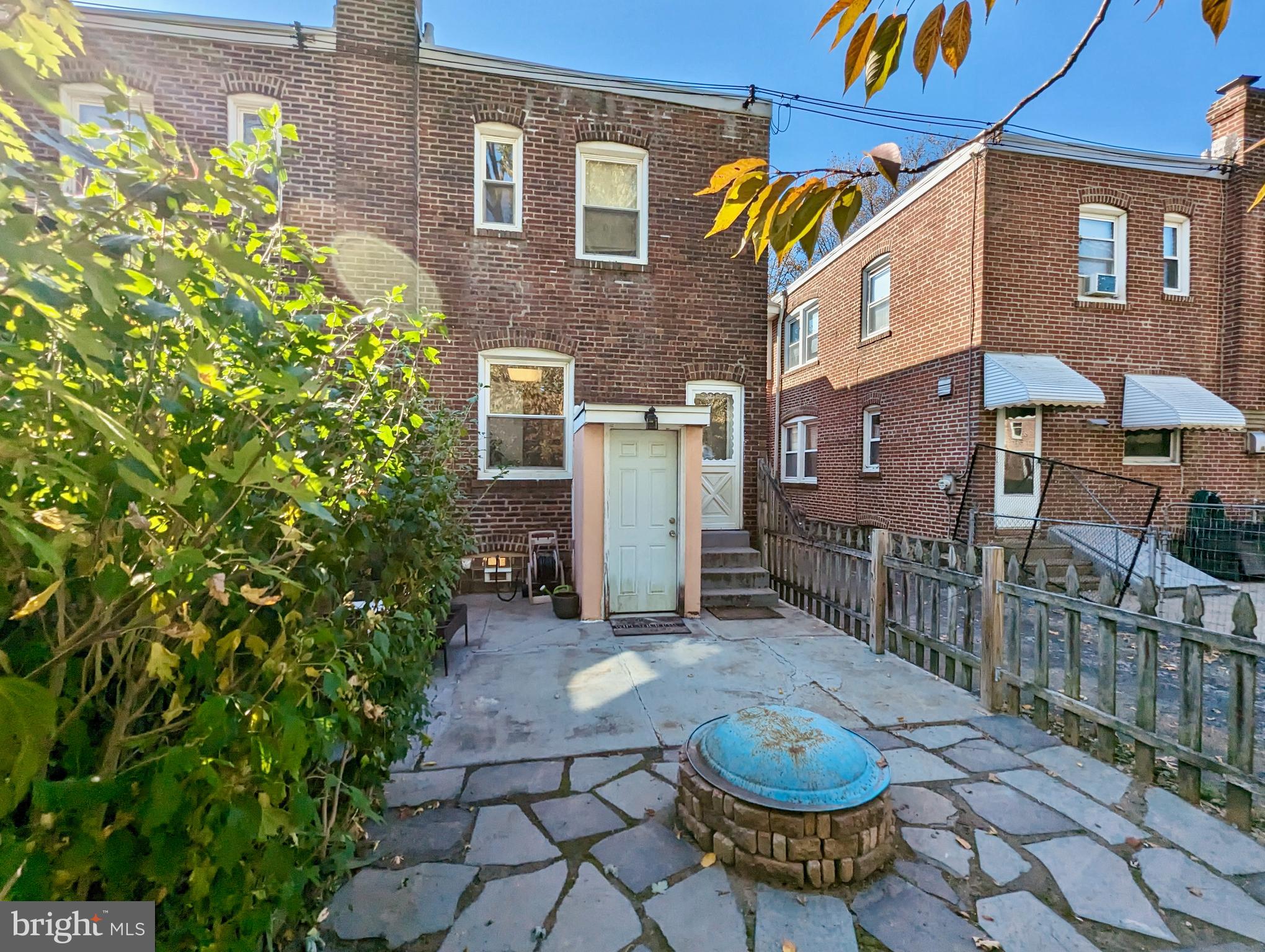 229 Blunston AVENUE