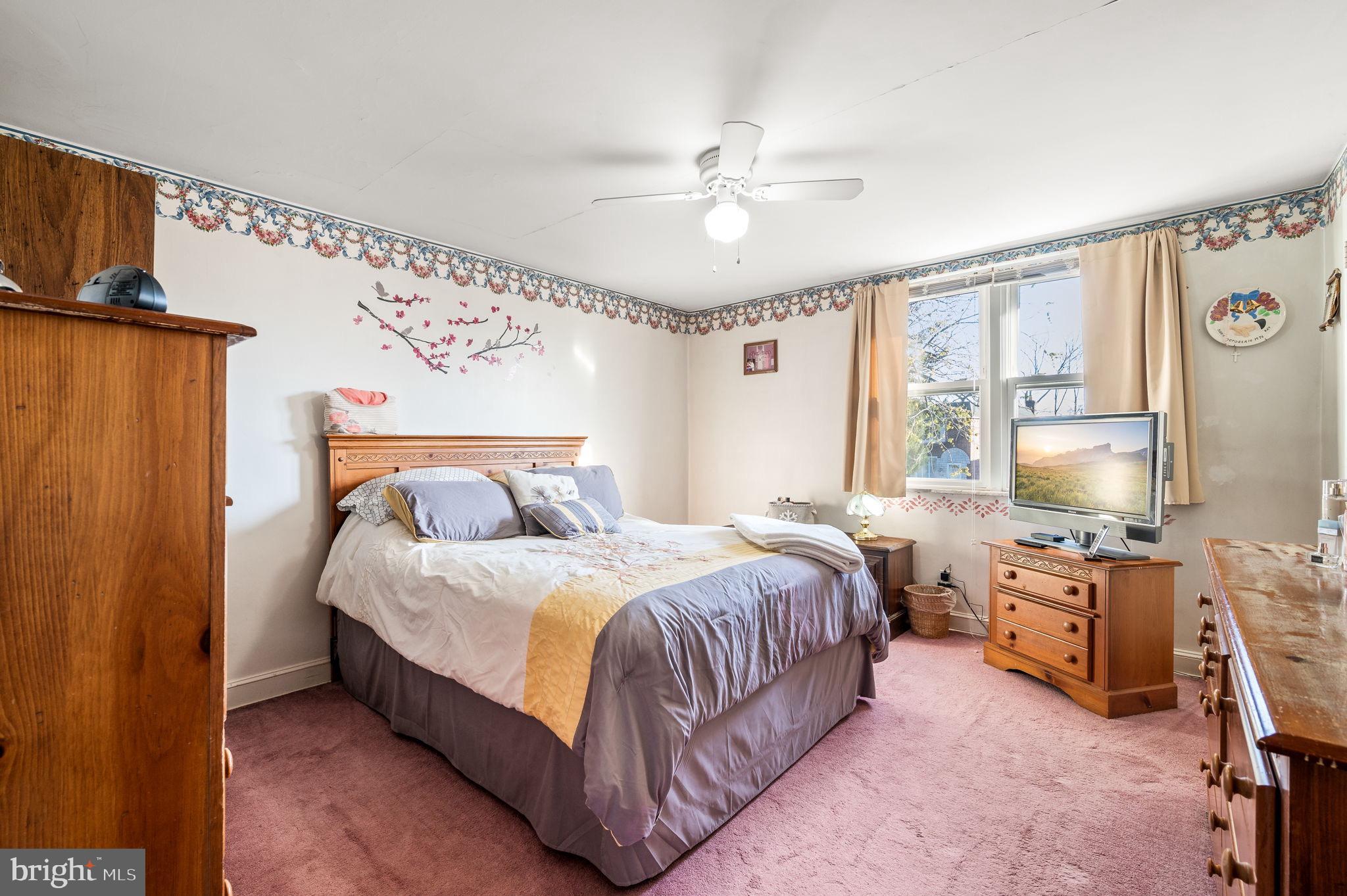 1135 Tremont Dr