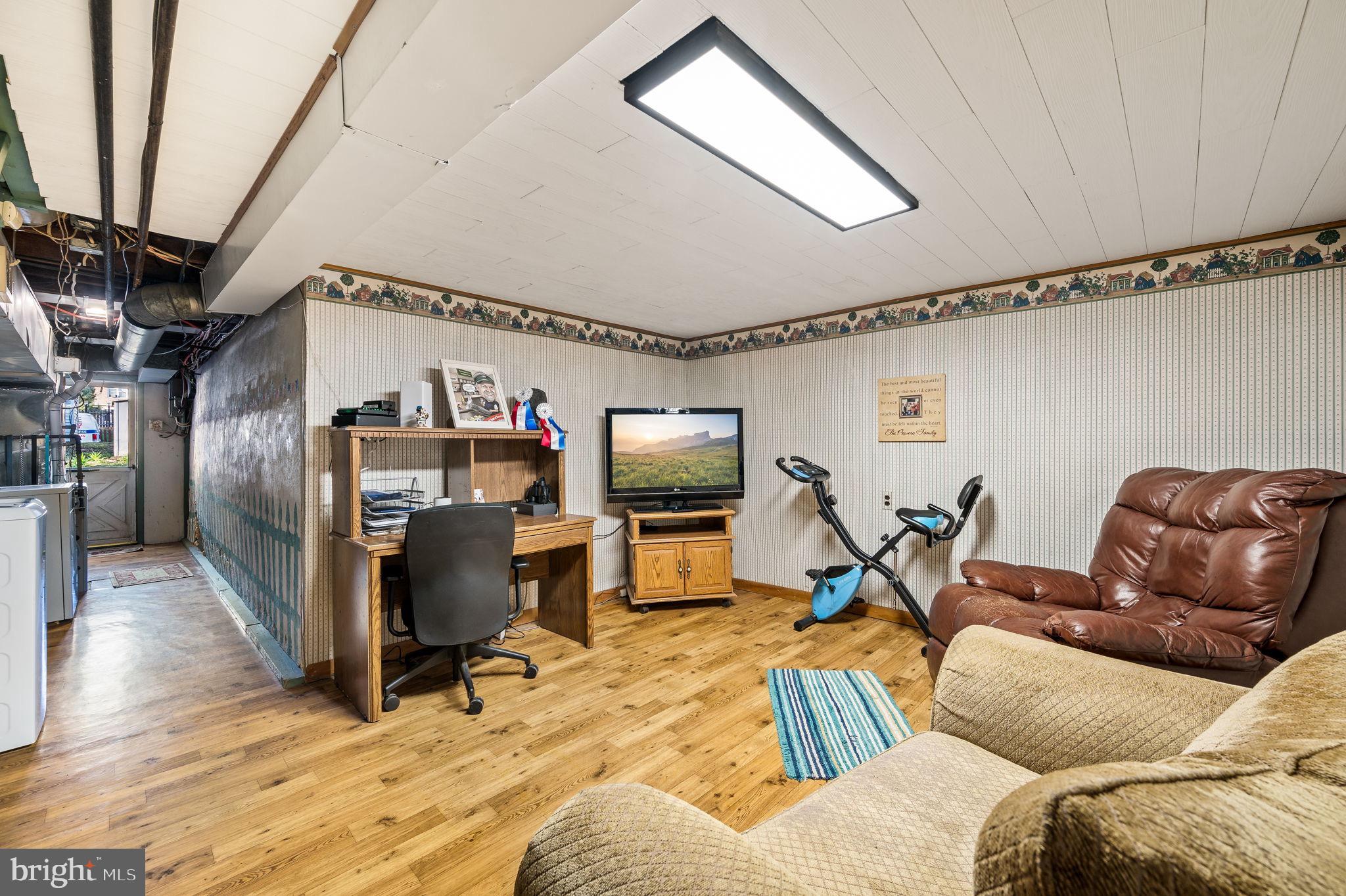 1135 Tremont Dr