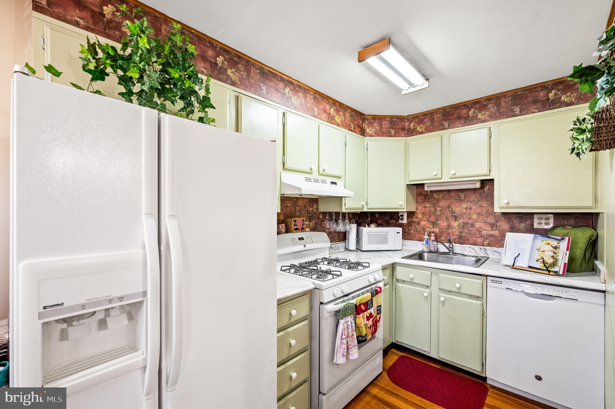 1135 Tremont Dr