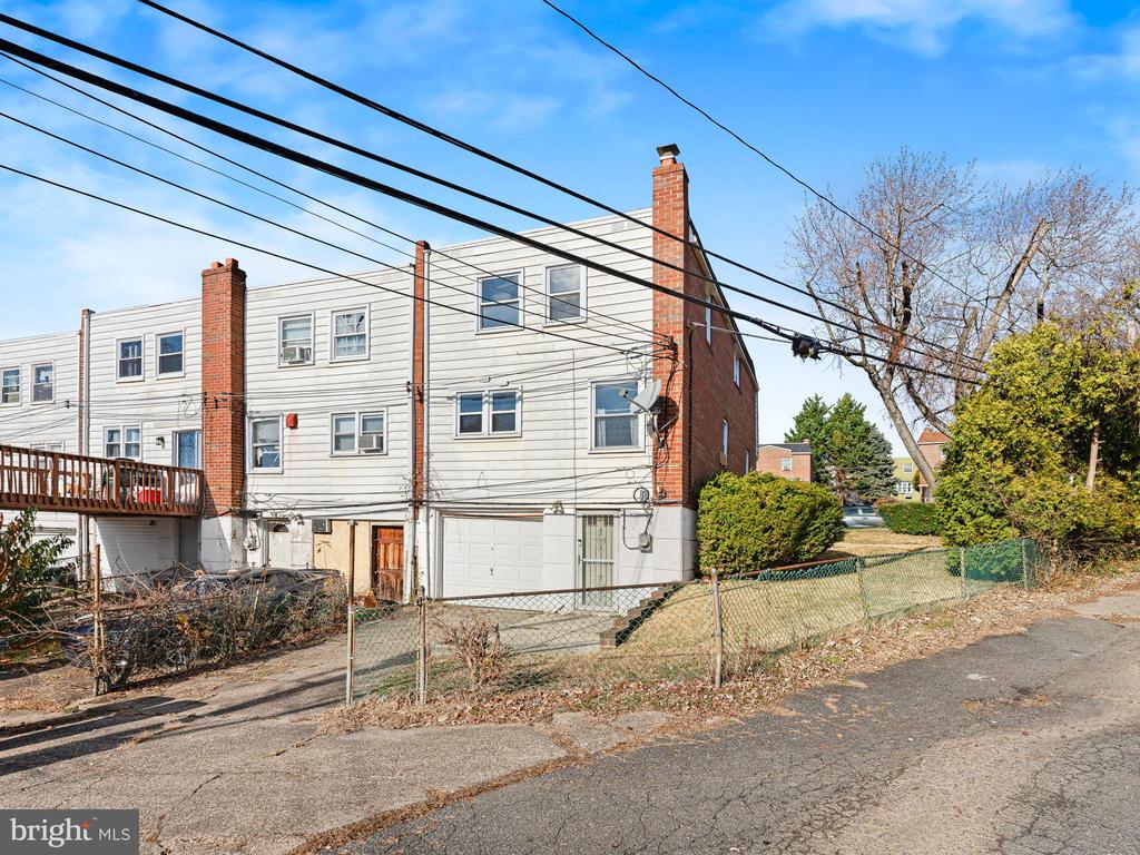 3900 Gideon Rd