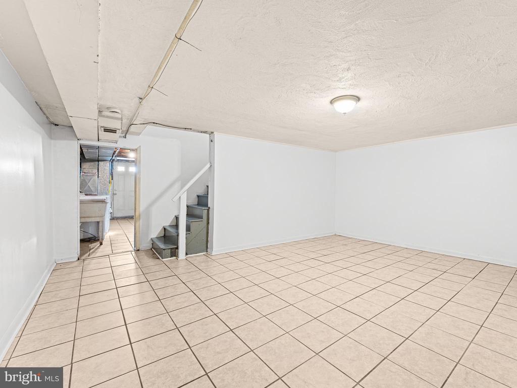 3900 Gideon Rd