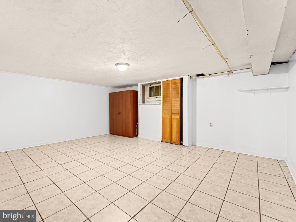 3900 Gideon Rd