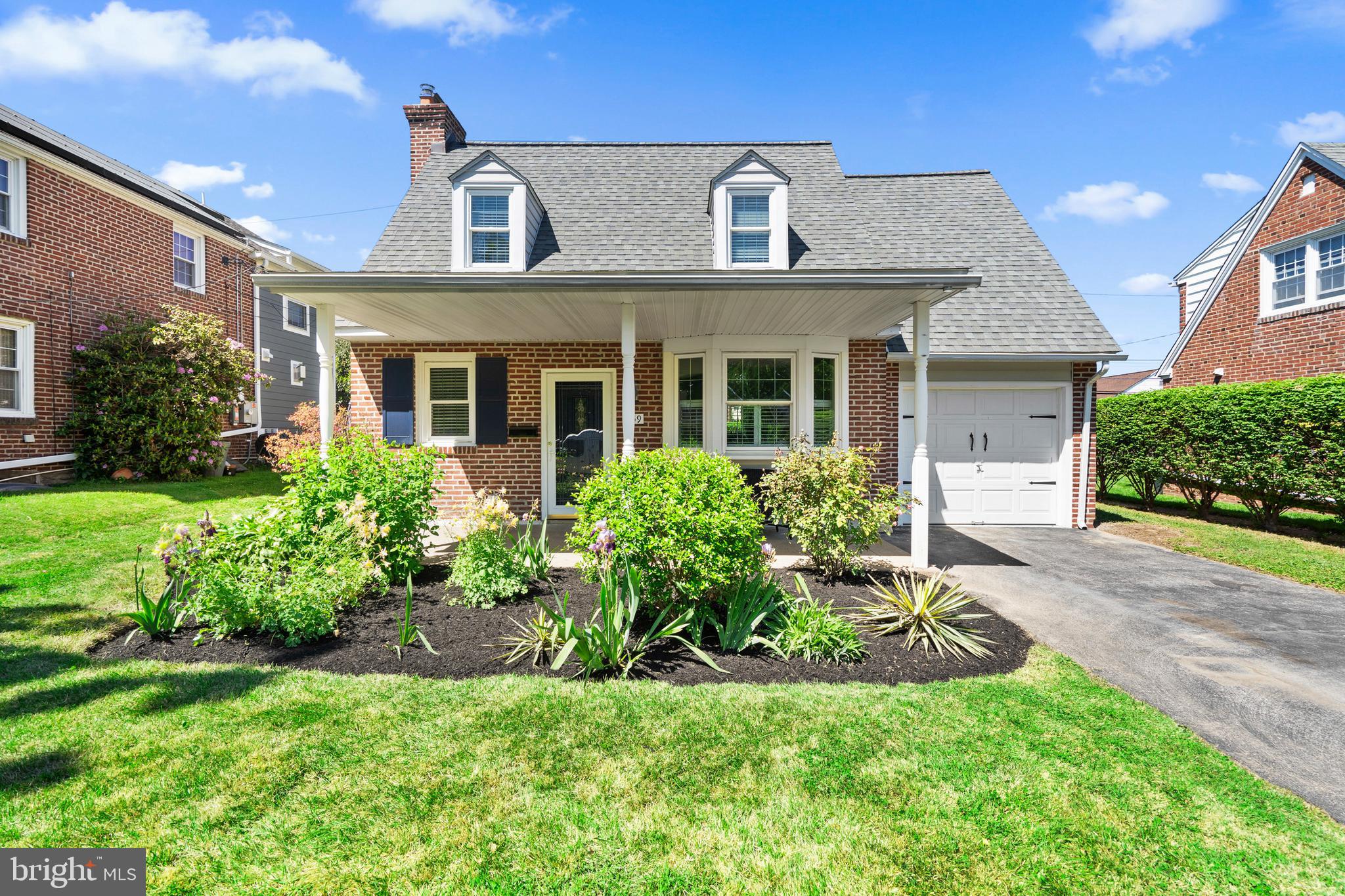 559 WILLOWBROOK ROAD
