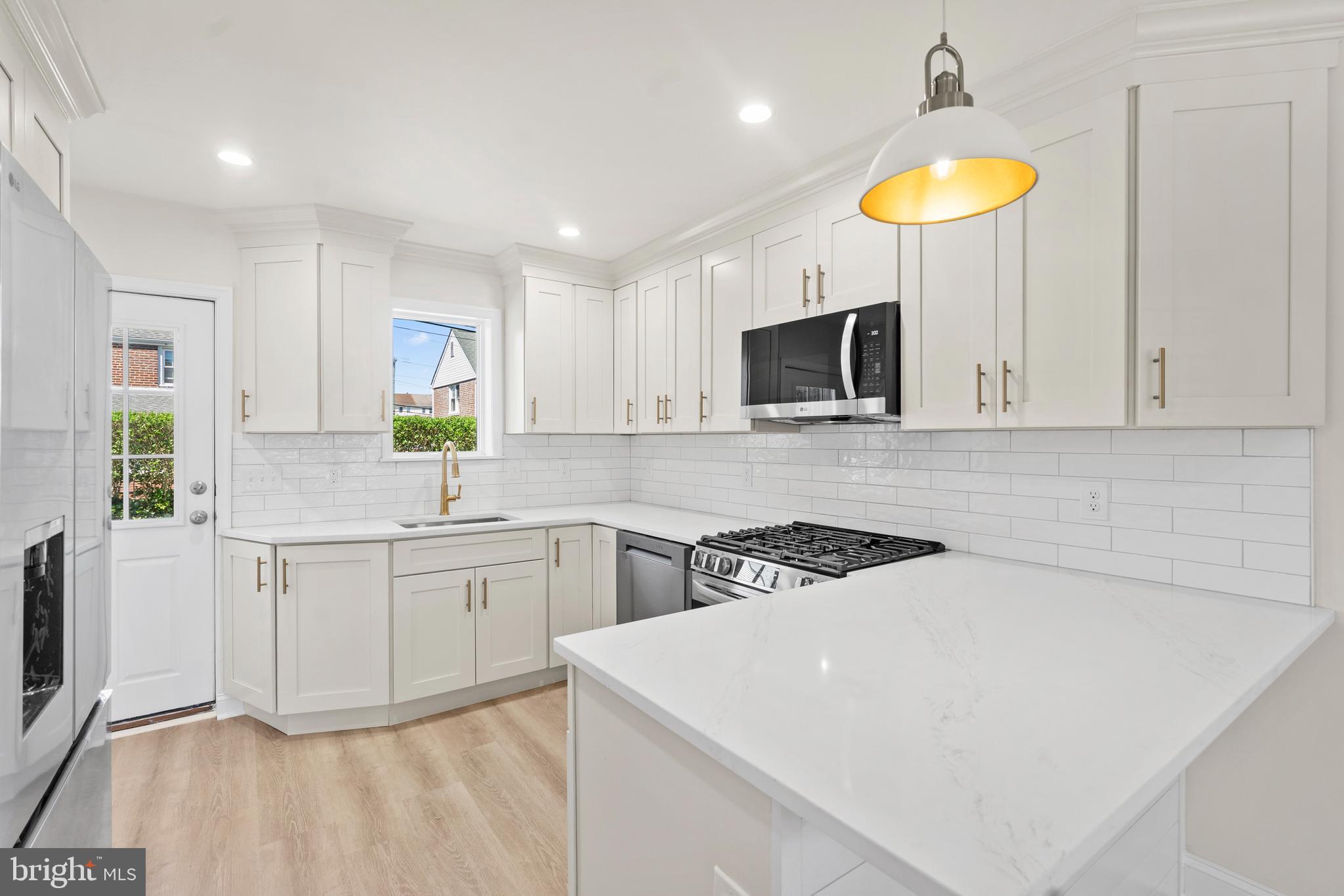 559 WILLOWBROOK ROAD