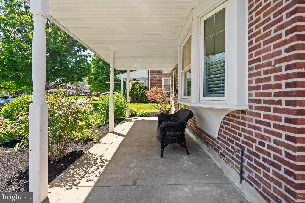 559 WILLOWBROOK ROAD