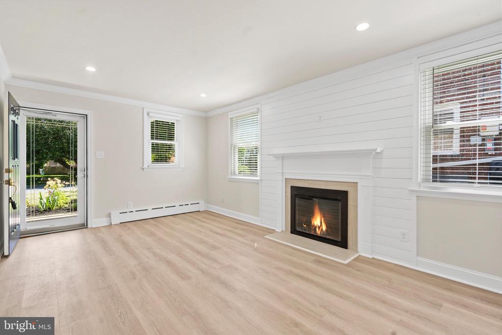 559 WILLOWBROOK ROAD