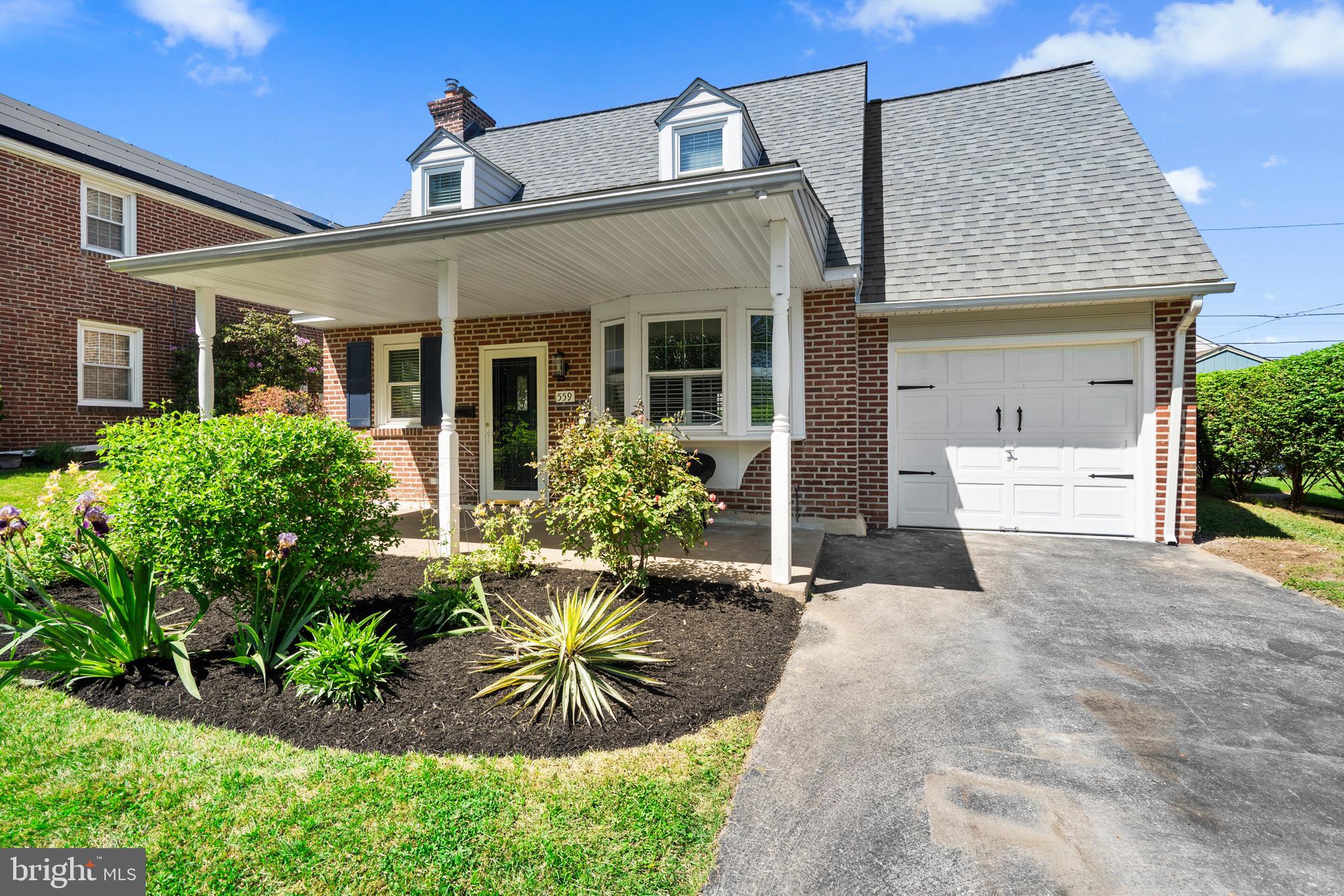 559 WILLOWBROOK ROAD