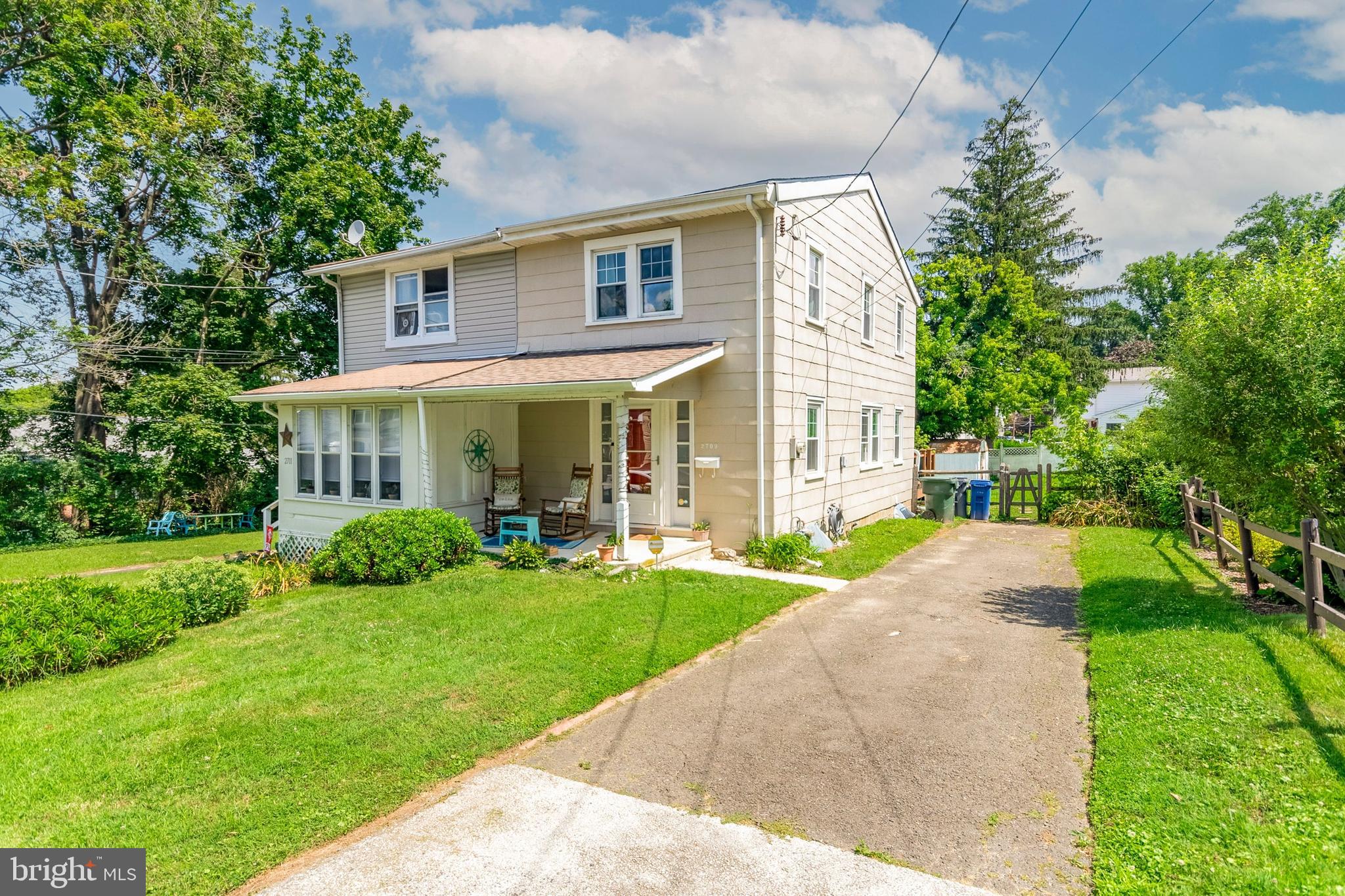 2709 Cedar LANE