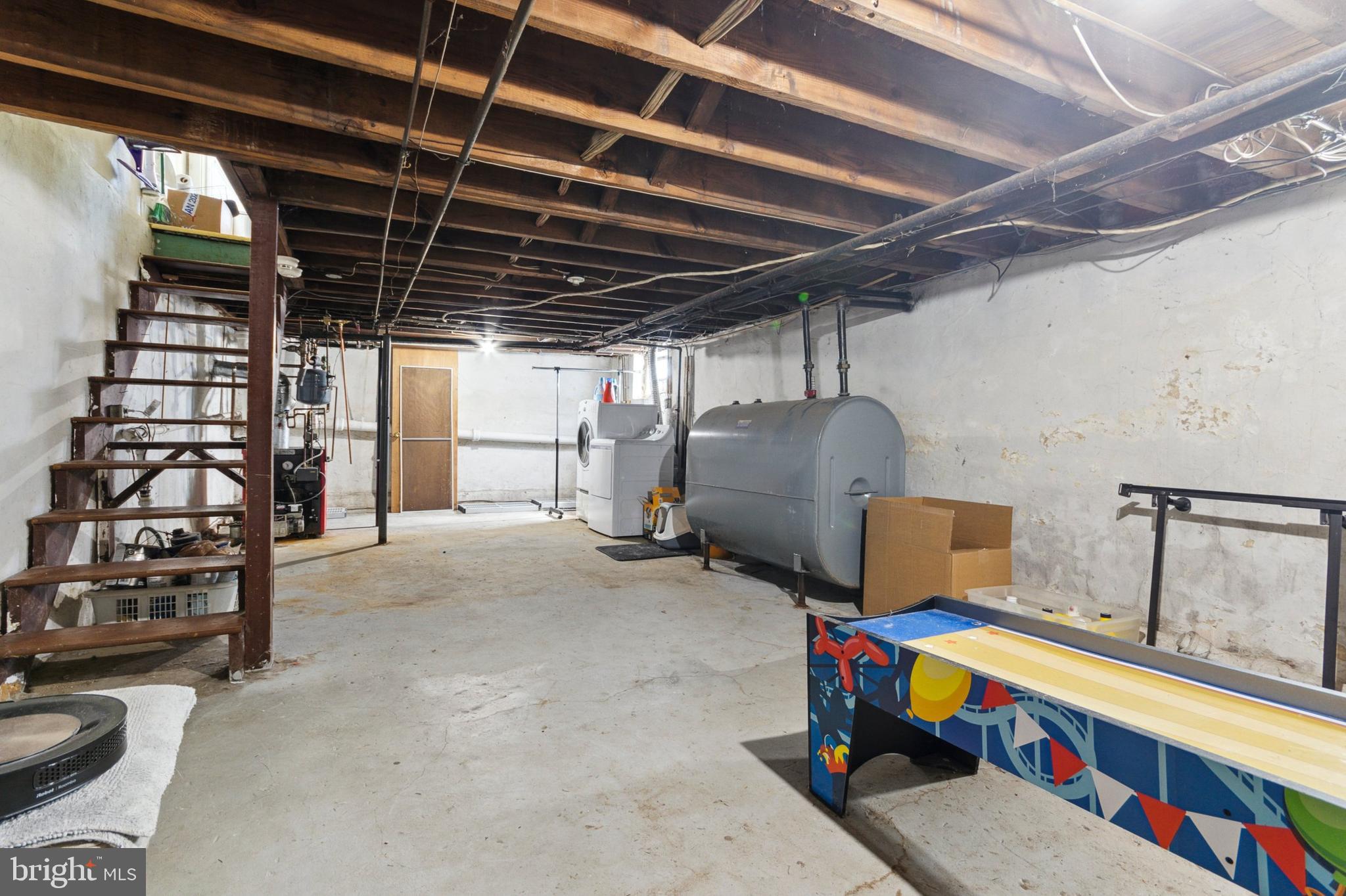 2709 Cedar LANE