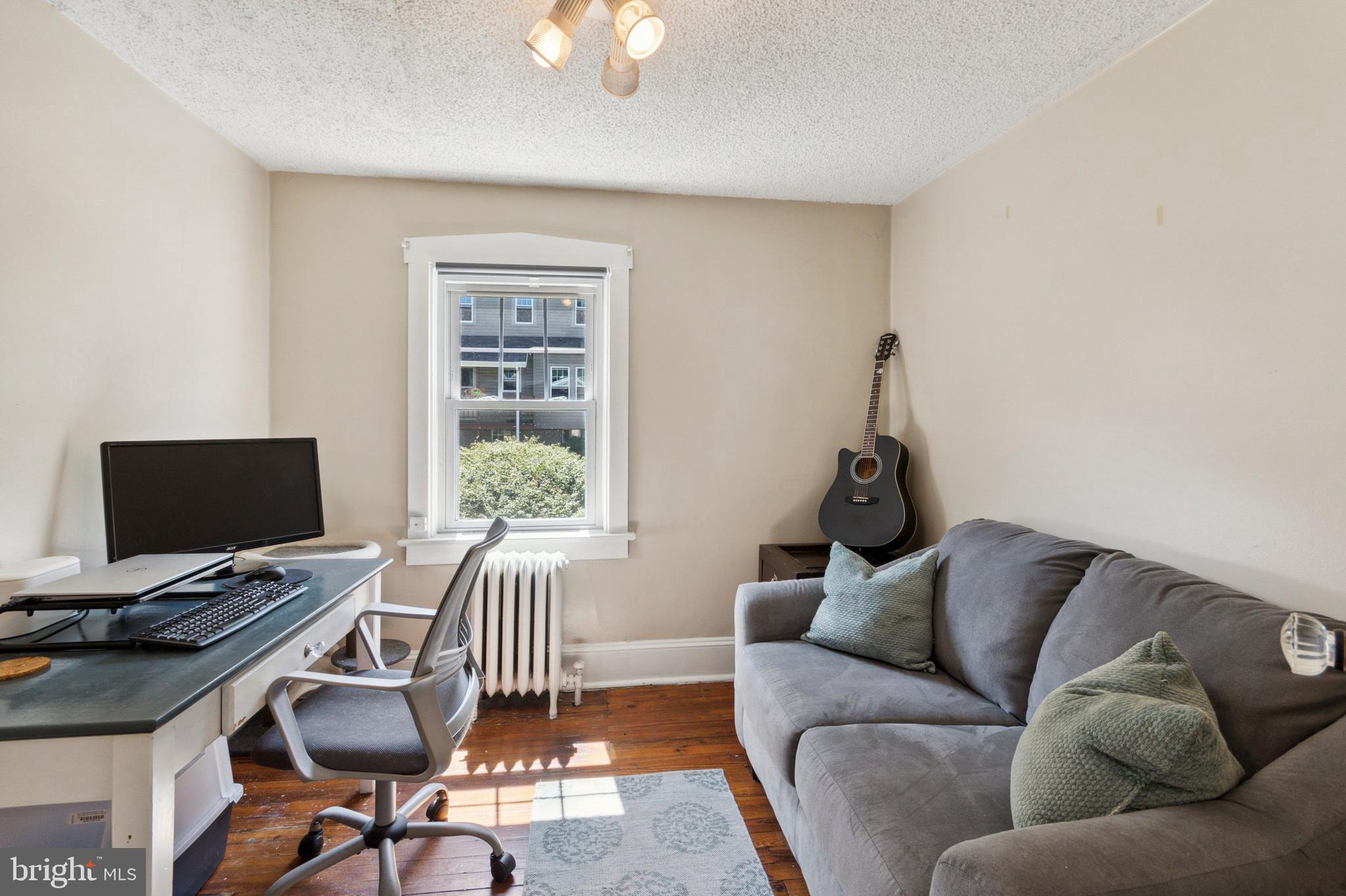 2709 Cedar LANE