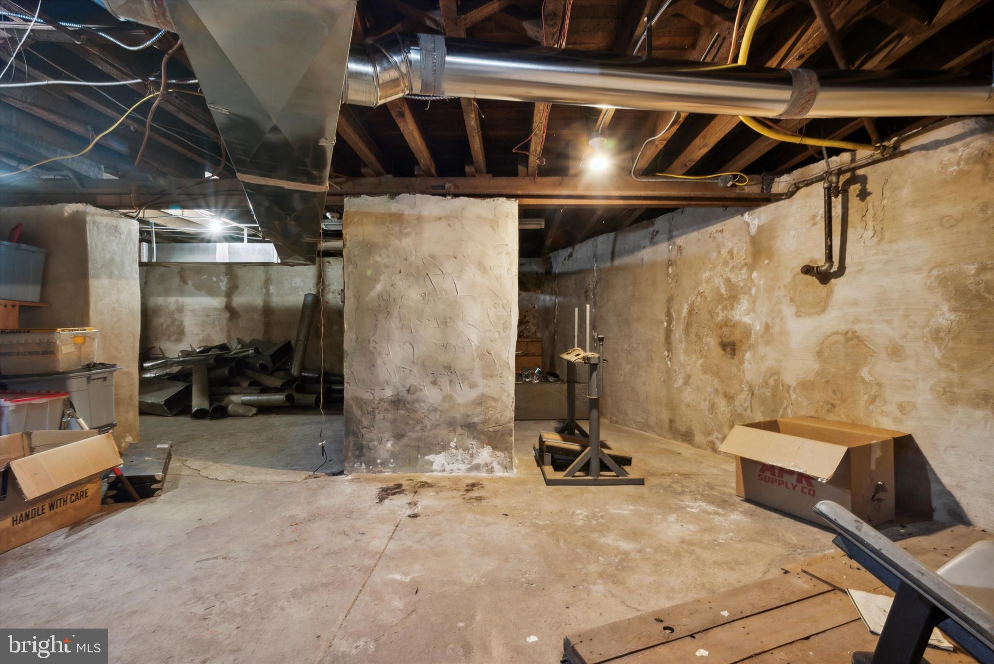 7801 Montgomery Ave