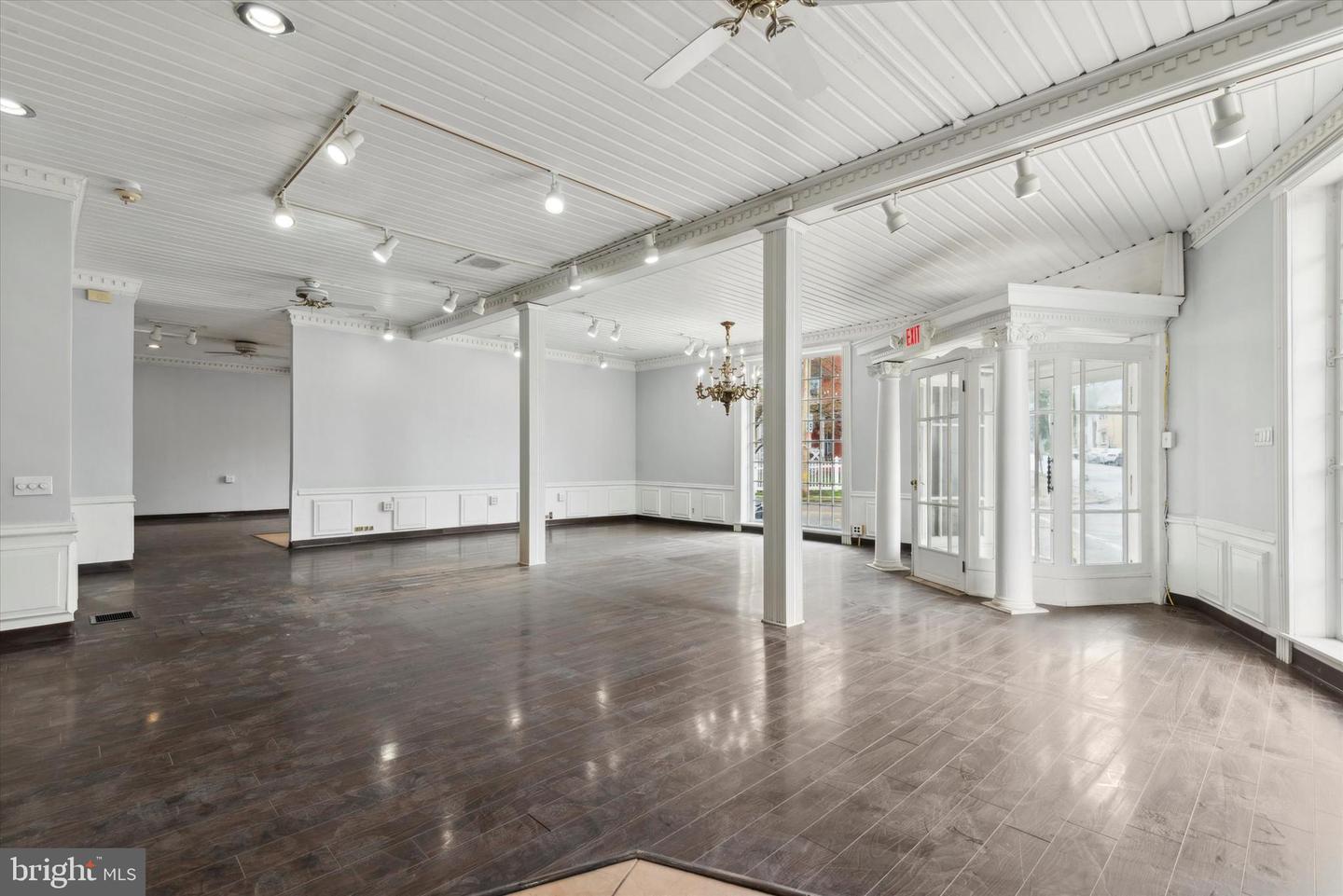 7801 Montgomery Ave