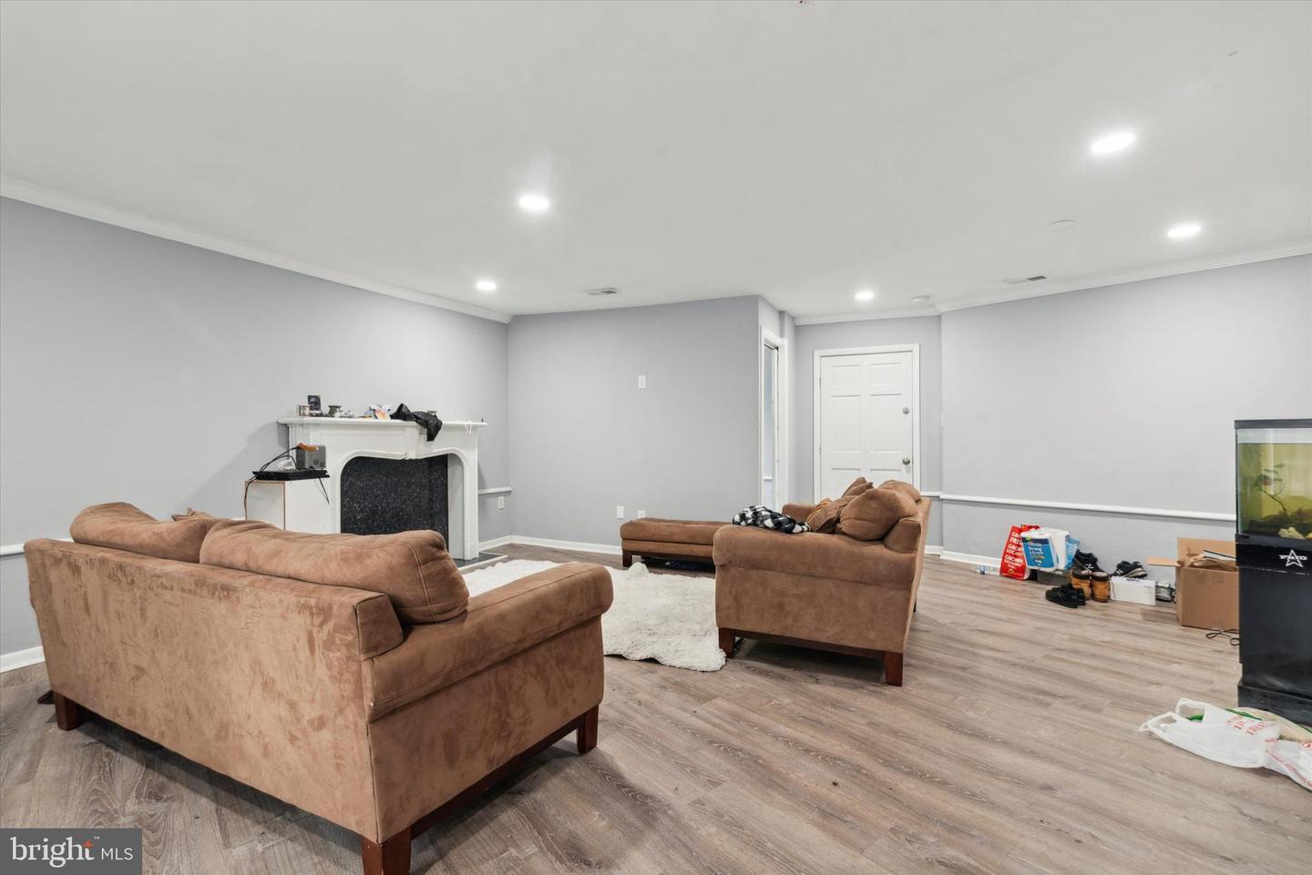 7801 Montgomery Ave