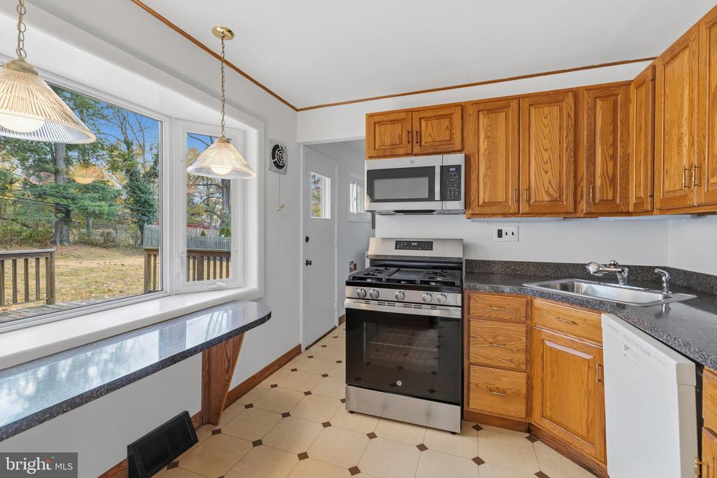 1054 MARIE ROAD