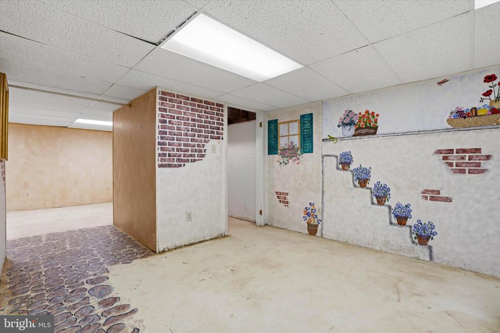 1612 CONQUEST WAY