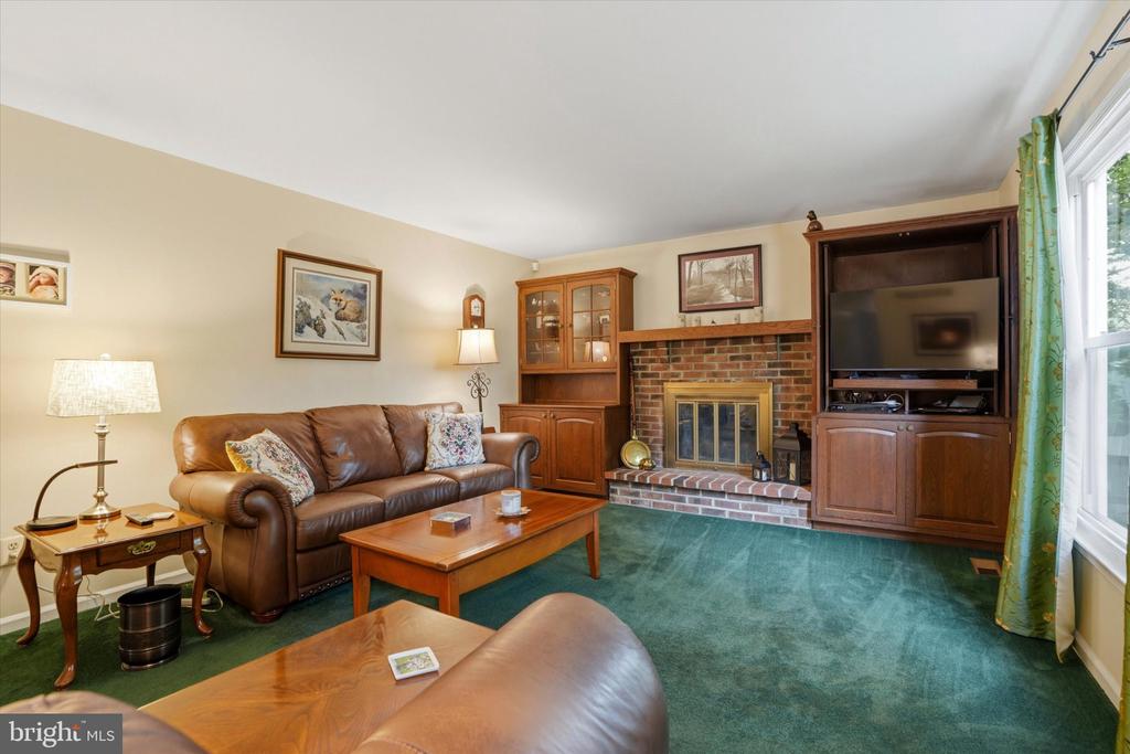 1612 CONQUEST WAY