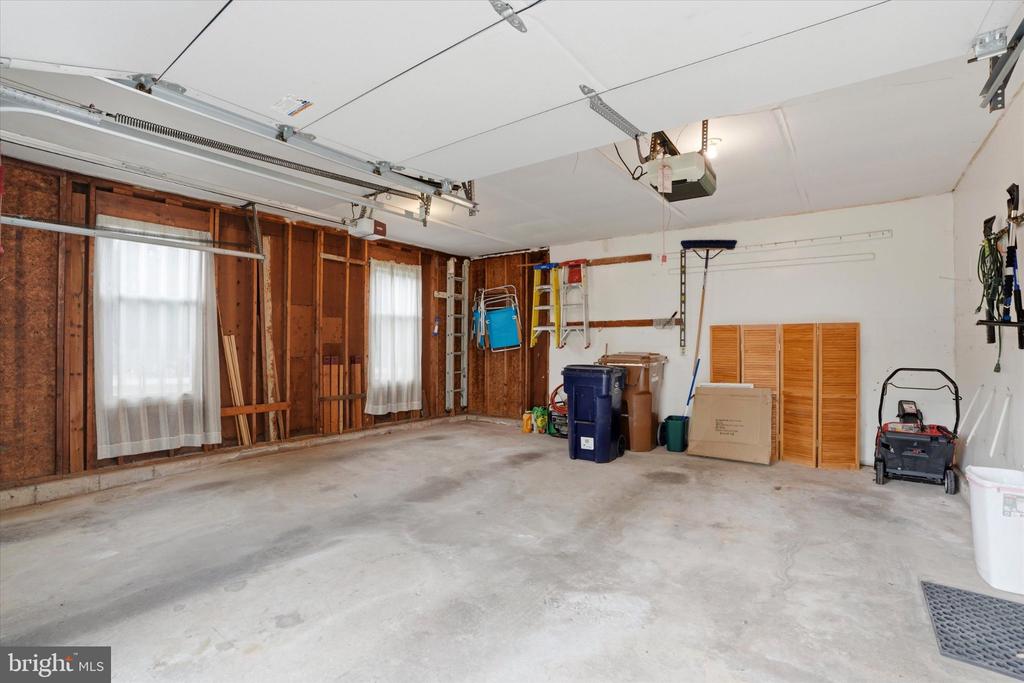 1612 CONQUEST WAY