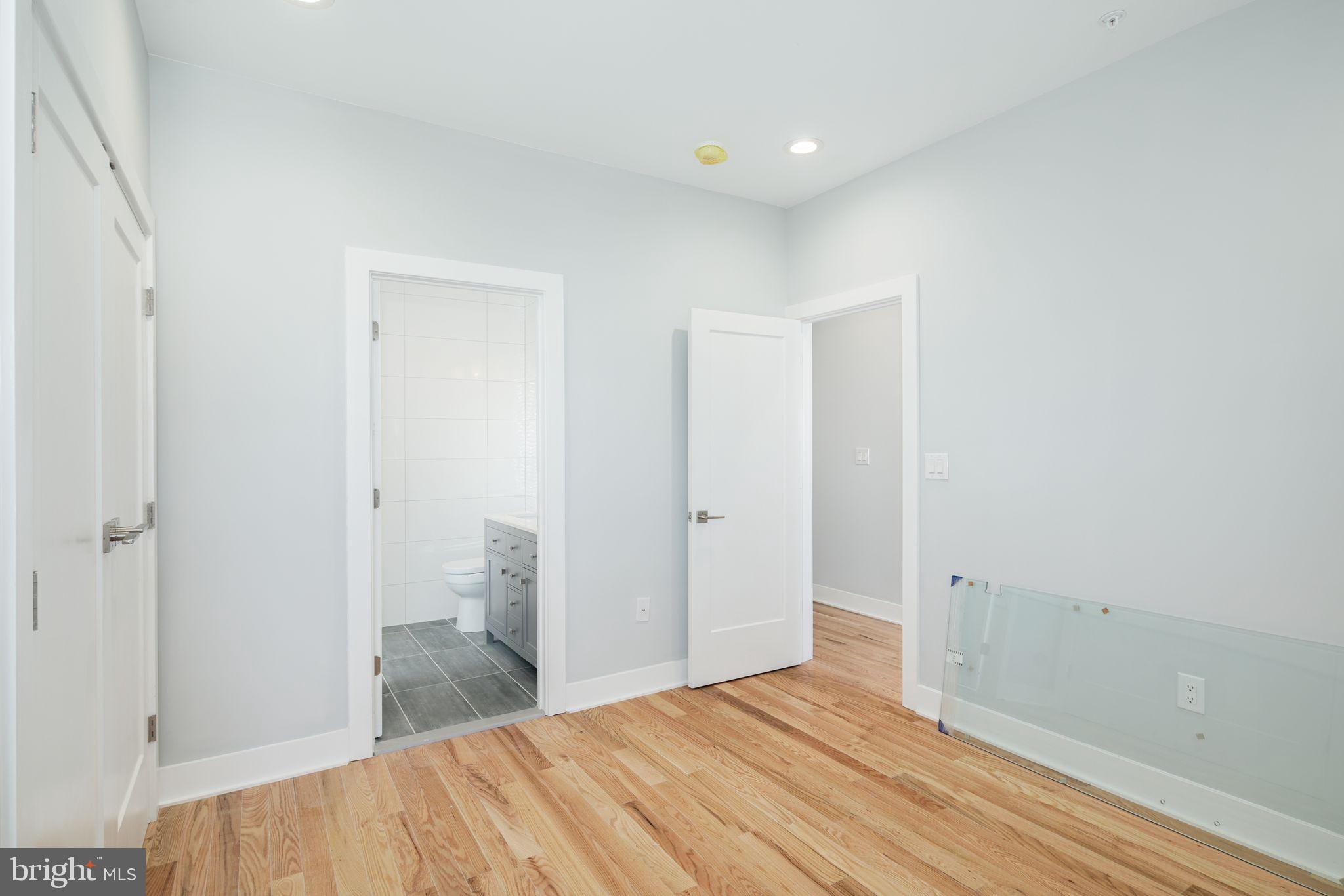 2521 W Jefferson STREET