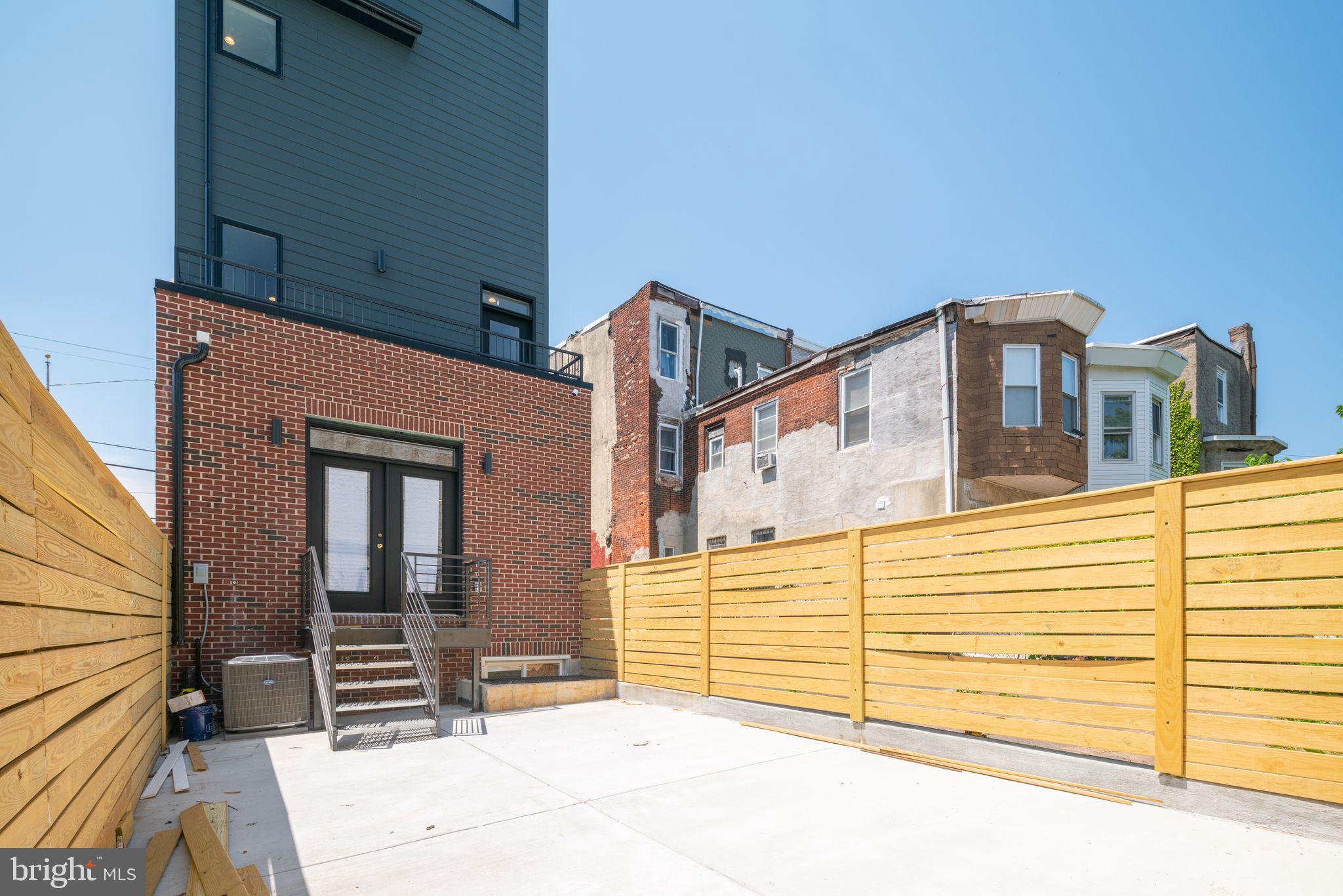 2521 W Jefferson STREET
