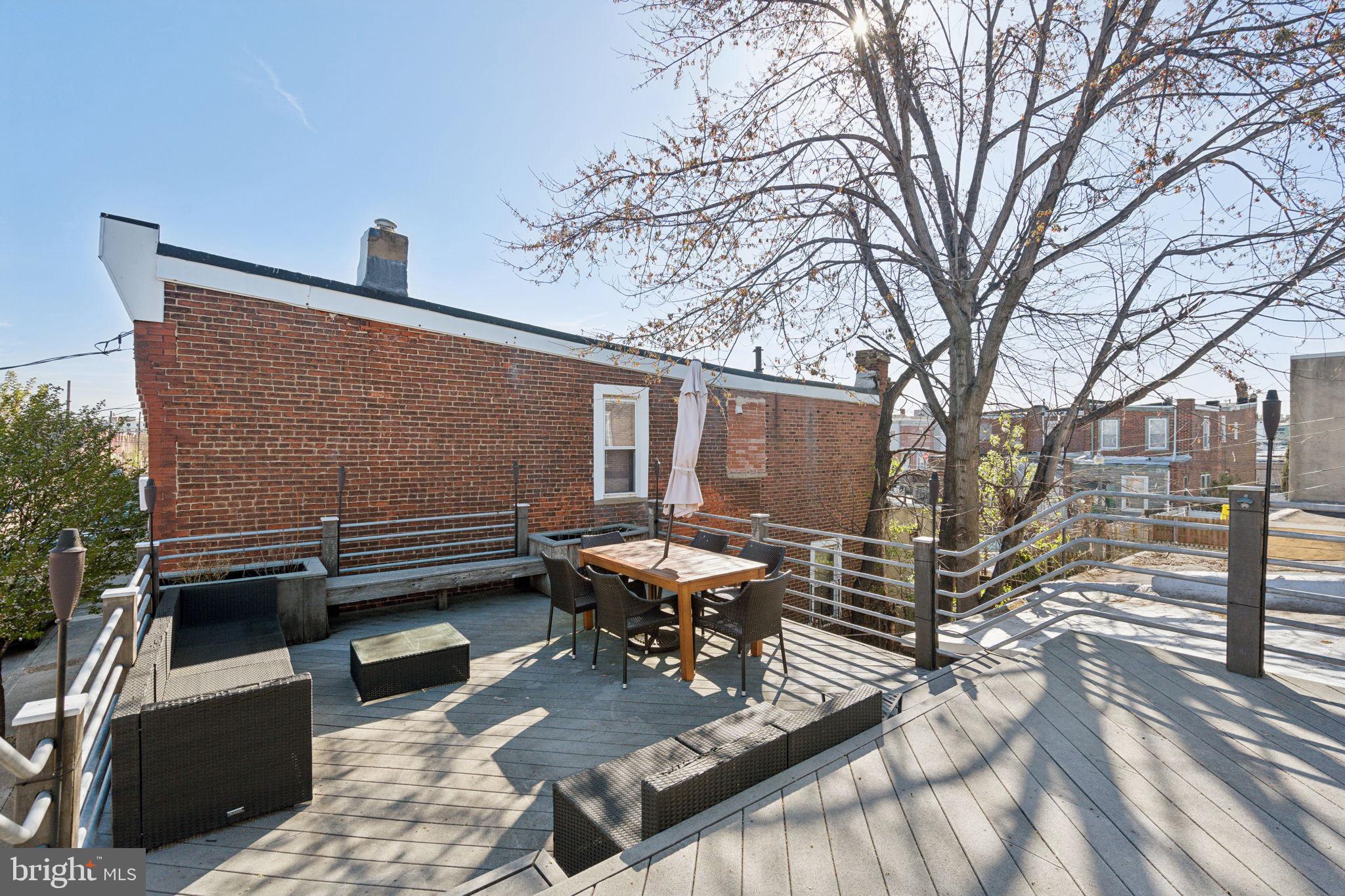 2425 E Indiana Ave