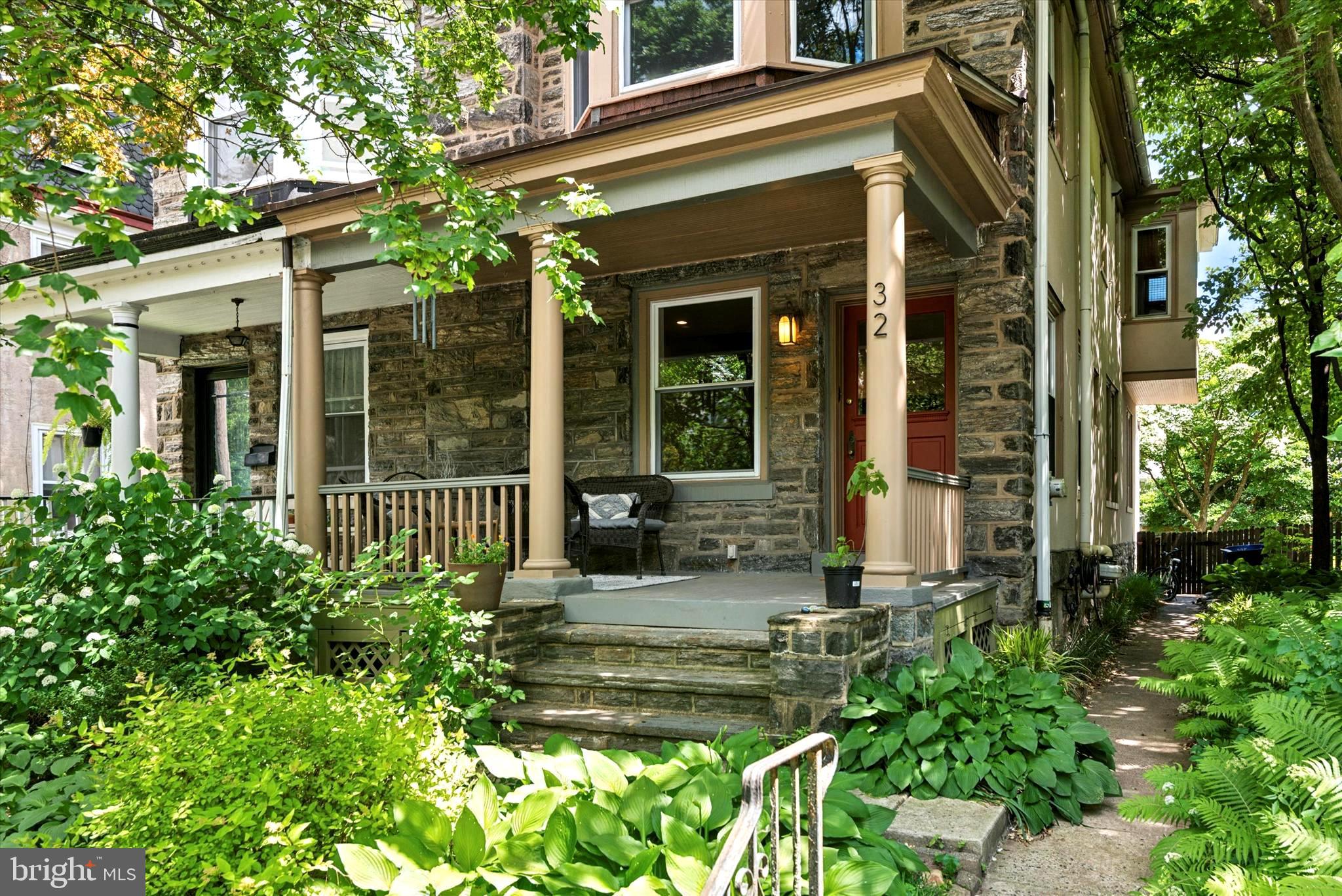 32 E Willow Grove Ave