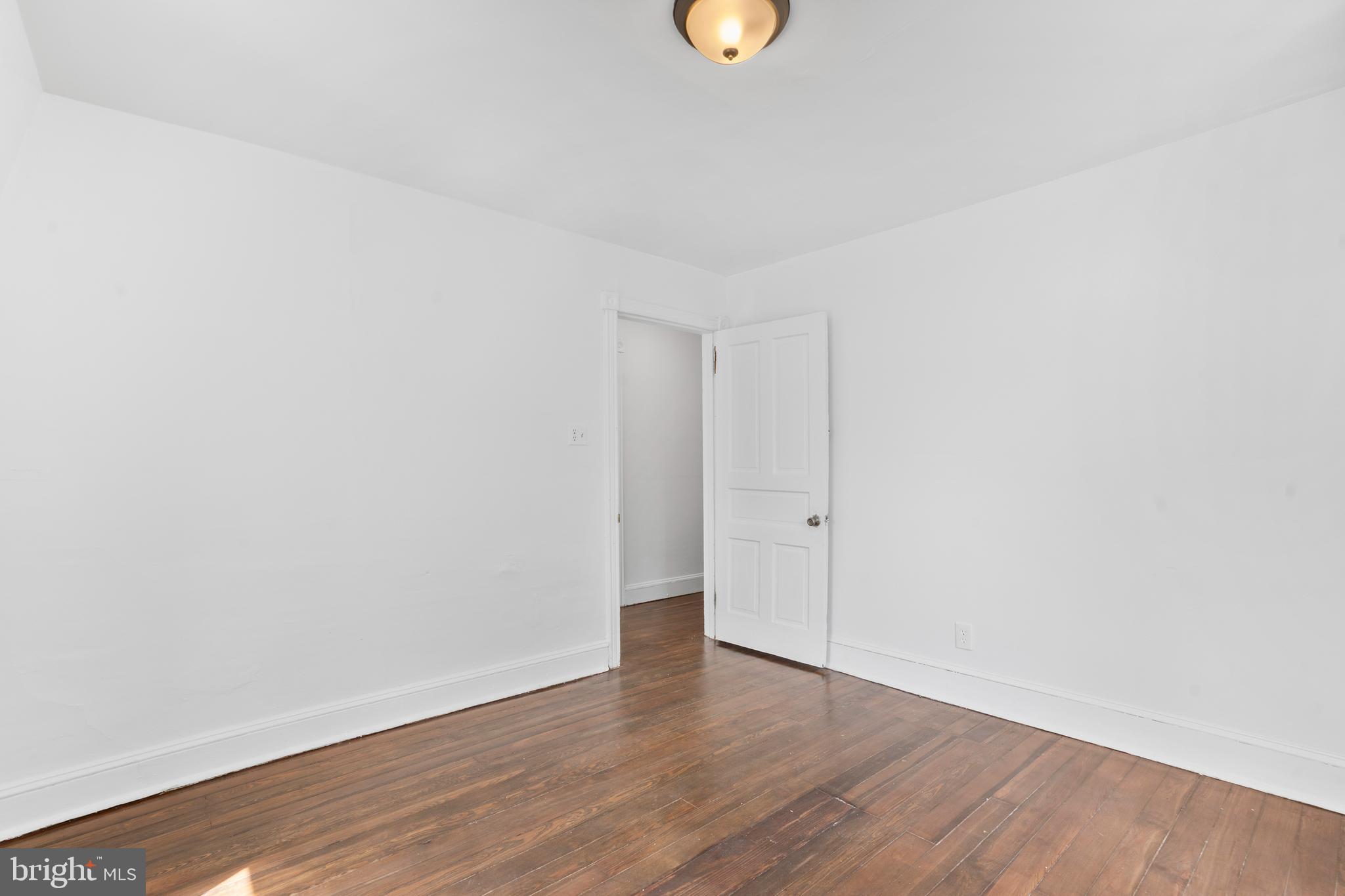 4830 Cedar Ave